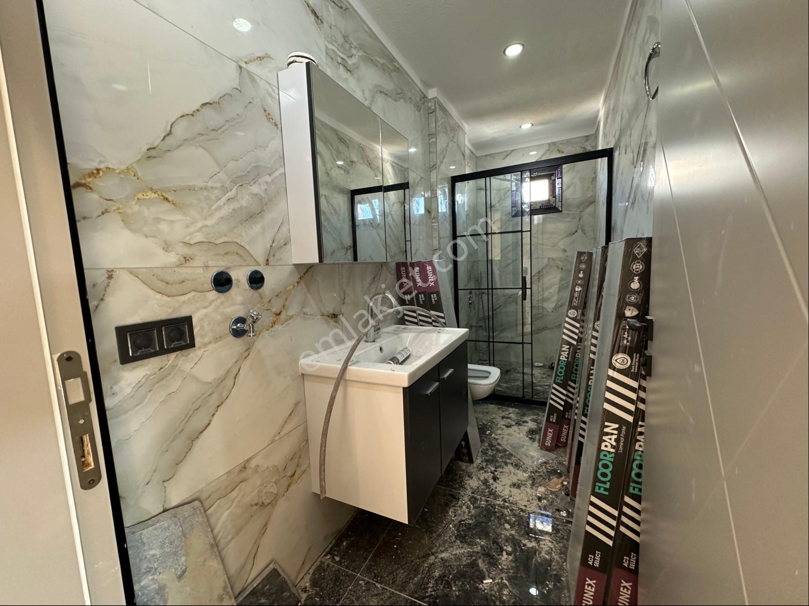 Didimde Havuzlu Teraslı Kamelyalı 3+1 Sıfır Lüks Villa - Görsel 19