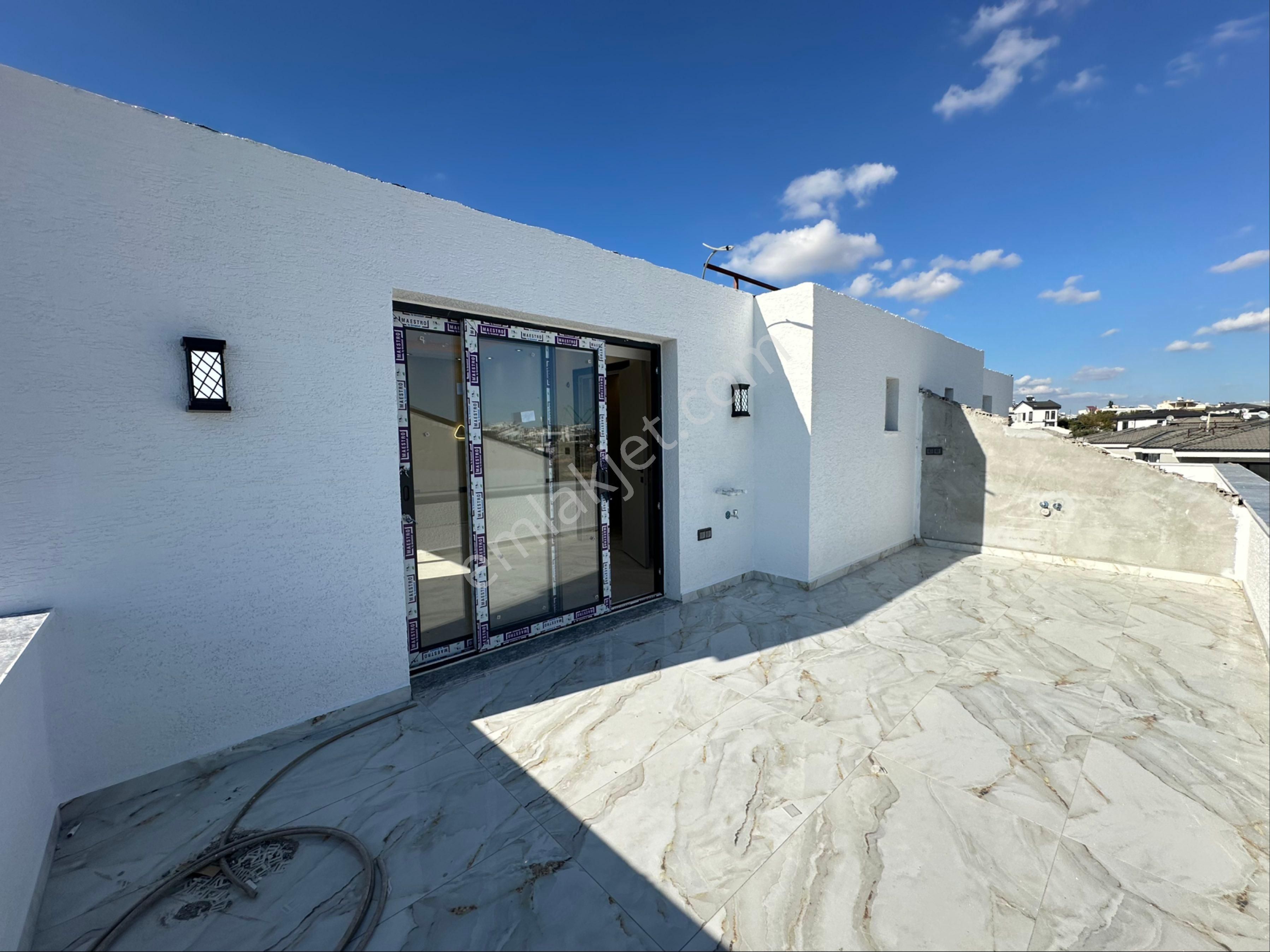 Didimde Havuzlu Teraslı Kamelyalı 3+1 Sıfır Lüks Villa - Görsel 26