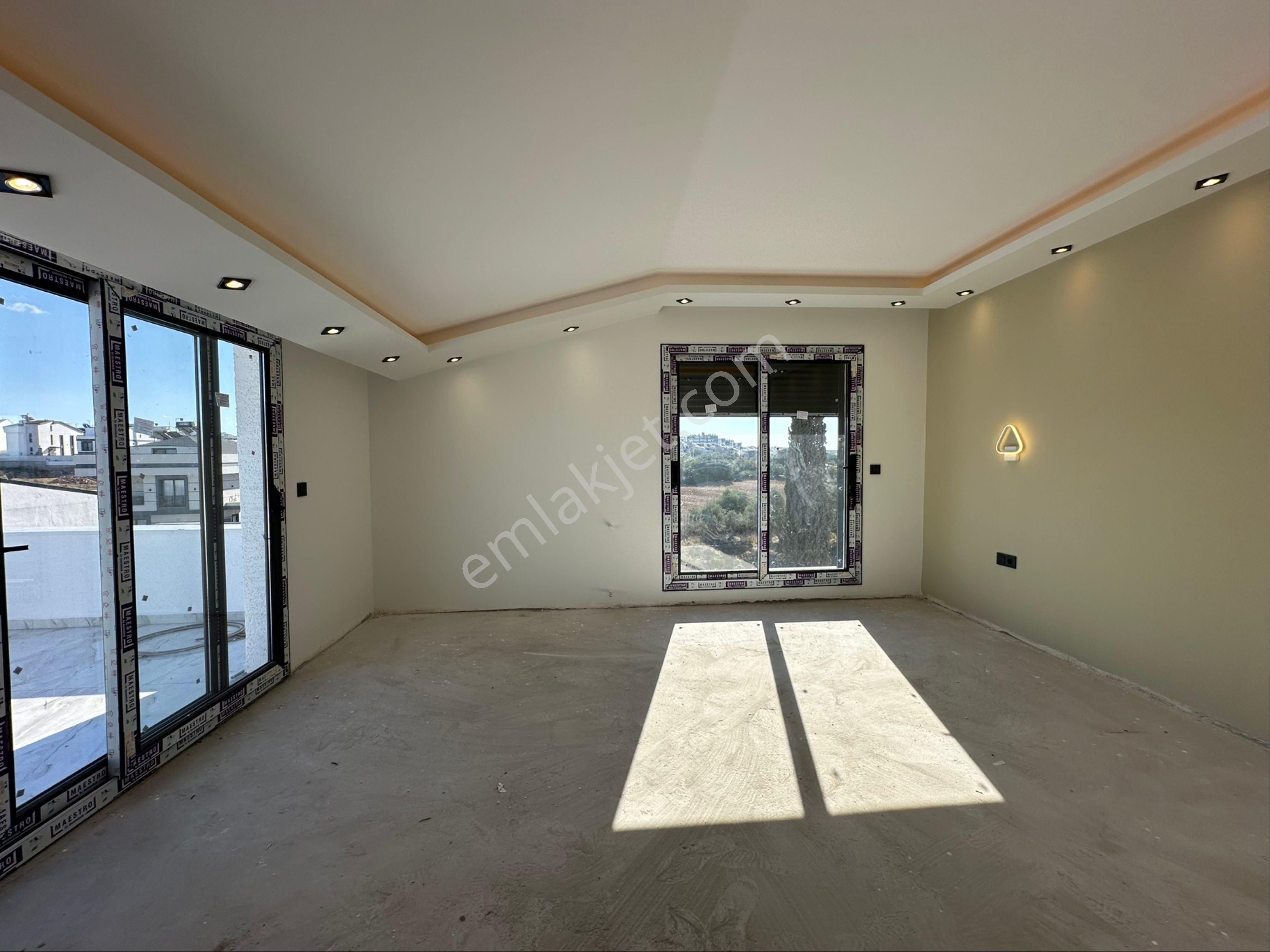 Didimde Havuzlu Teraslı Kamelyalı 3+1 Sıfır Lüks Villa - Görsel 23