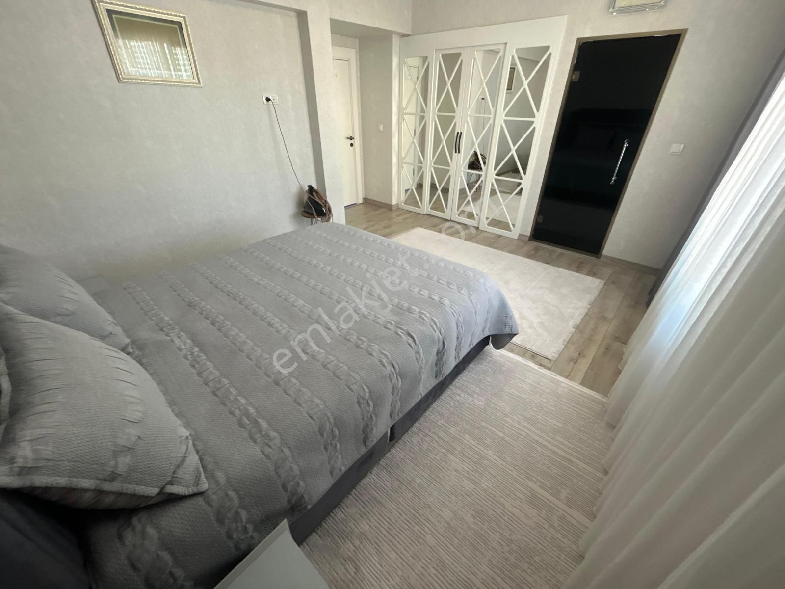 Taha Akgül Spor Salonu'nun Yanında 4.5+1 Muazzam Yapılı Site Dairesi! - Görsel 23