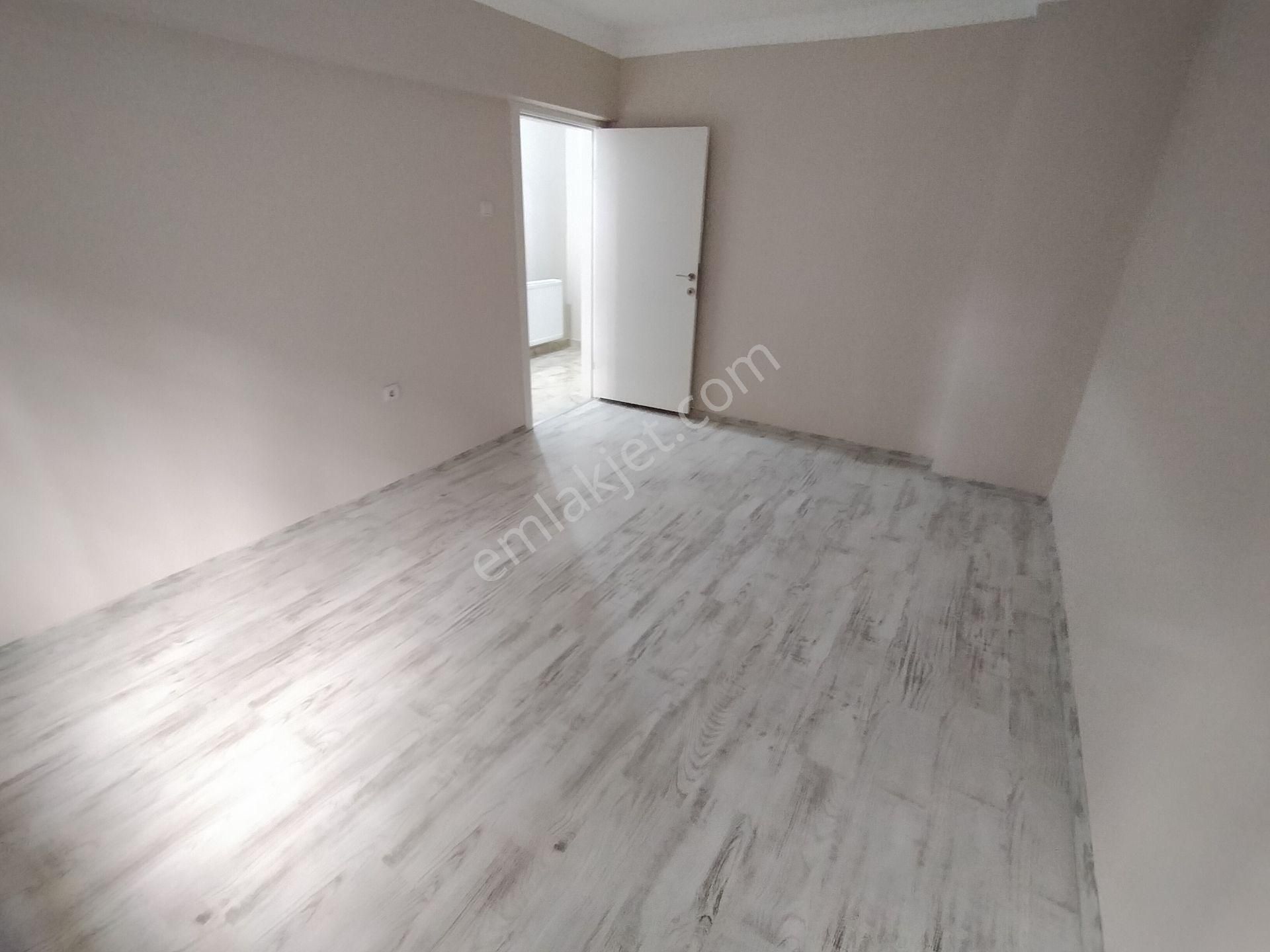 Gata, Sağlık Bil.ünv. Yıldırım Beyazıt Ünv.ve Etlik Şehir Hastanesi Yakını Satılık 3+1 Daire - Görsel 2