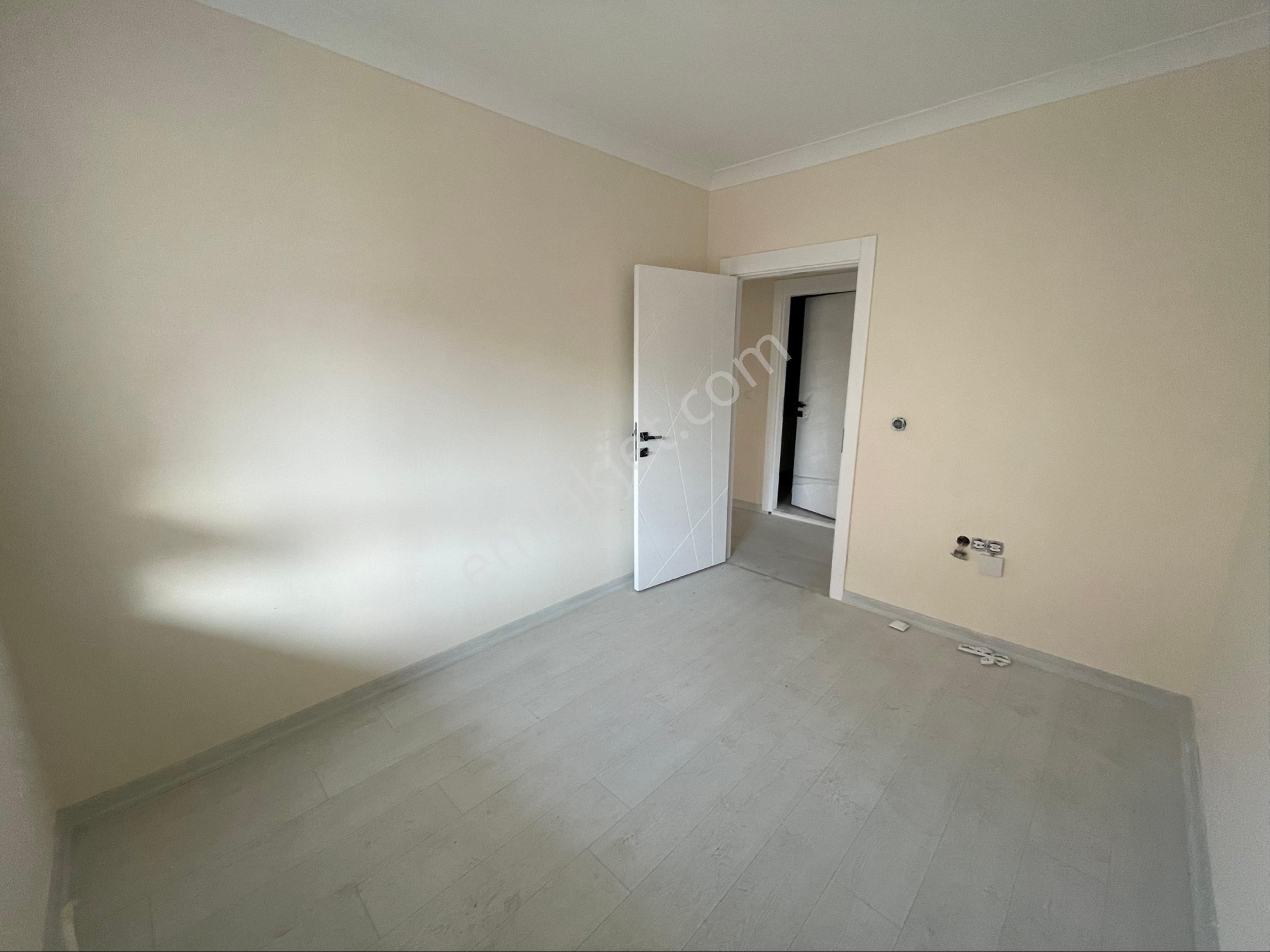 Mülk Emlak Ofisinden Salı Pazarı Mevkiinde Kat Konumunda 3+1 Sıfır Full Yapılı Ön Cephe Daire - Görsel 16