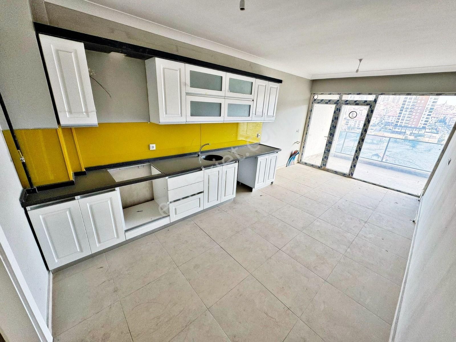 Keçiören Yükseltepe'de Kapalı Otoparklı 4+1 Sıfır Satılık Daire - Görsel 2