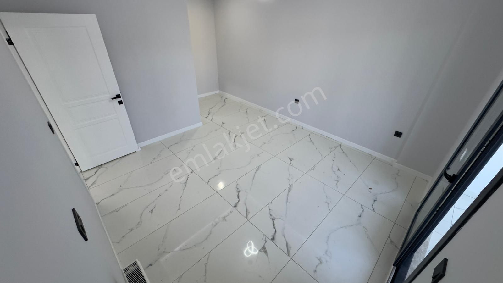 Güre Çamlıbel'de Denize 300 Metre Mesafe'de 4+1 Villa - Görsel 22