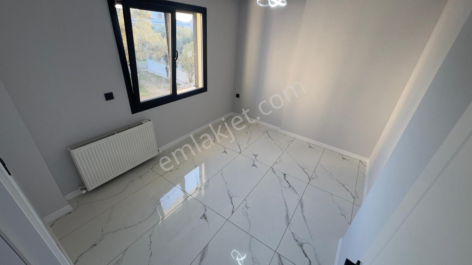 Güre Çamlıbel'de Denize 300 Metre Mesafe'de 4+1 Villa - Görsel 11