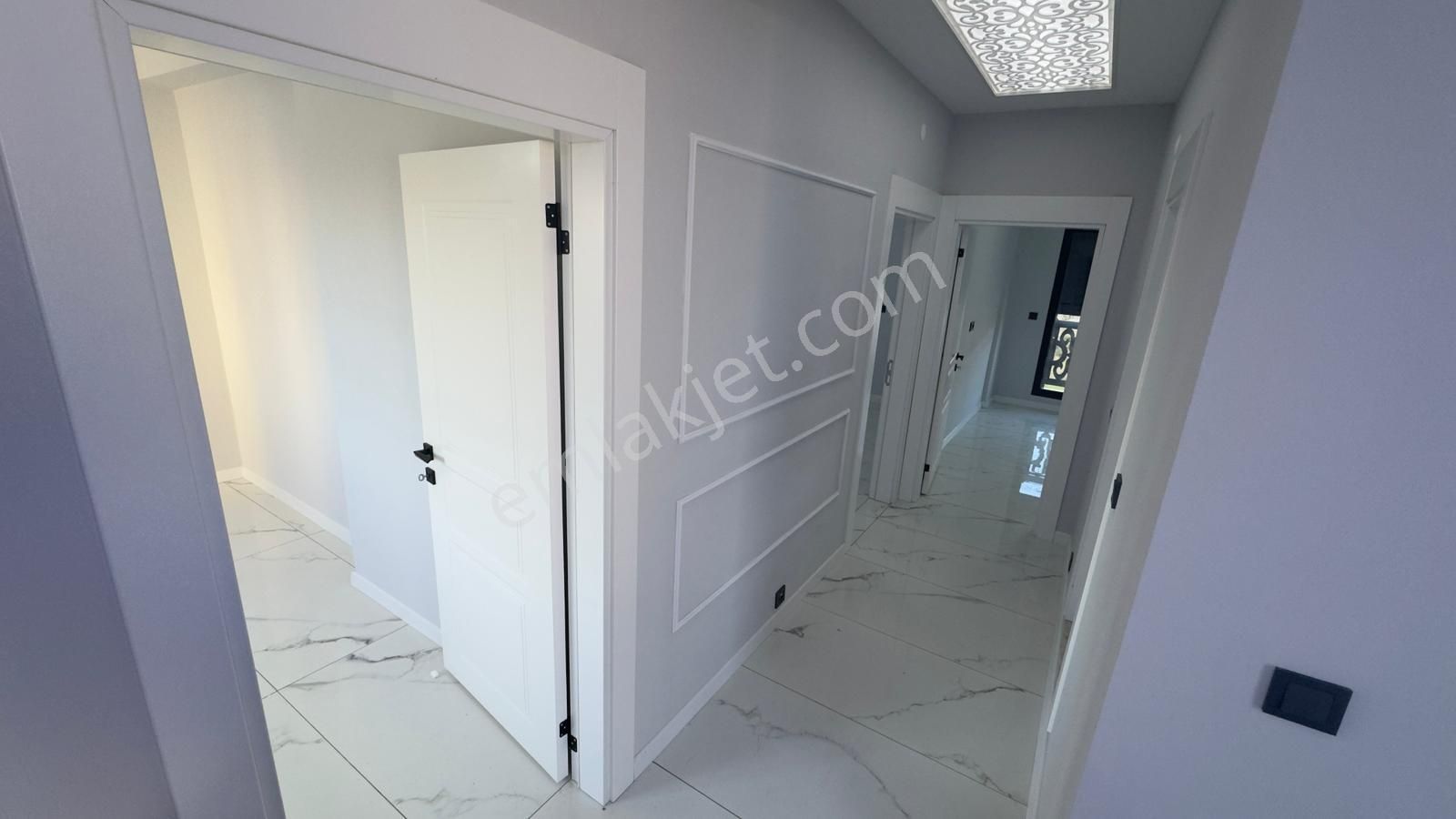 Güre Çamlıbel'de Denize 300 Metre Mesafe'de 4+1 Villa - Görsel 9