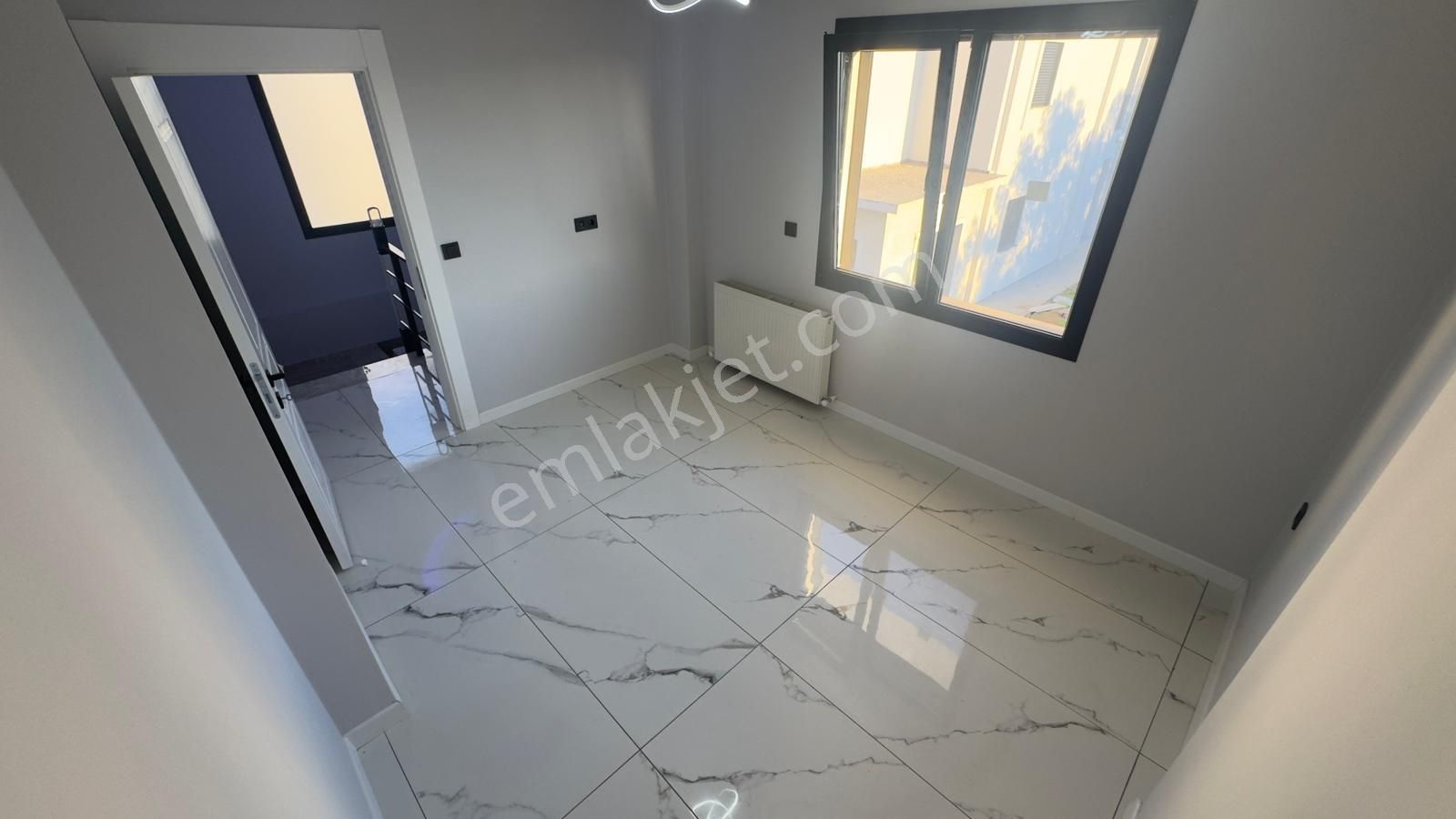 Güre Çamlıbel'de Denize 300 Metre Mesafe'de 4+1 Villa - Görsel 14