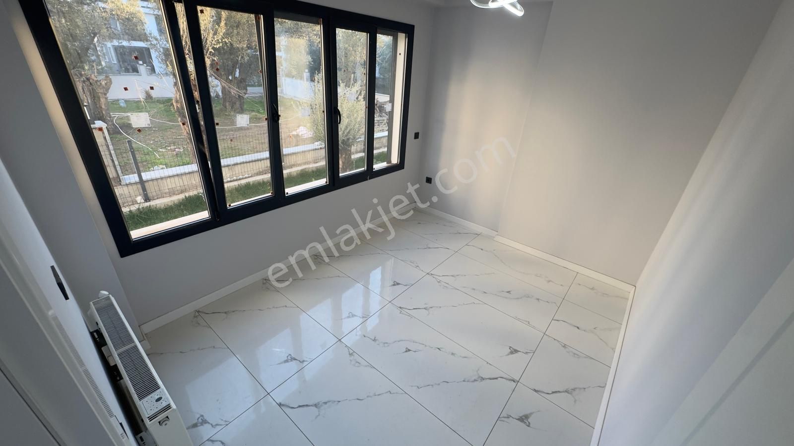 Güre Çamlıbel'de Denize 300 Metre Mesafe'de 4+1 Villa - Görsel 5