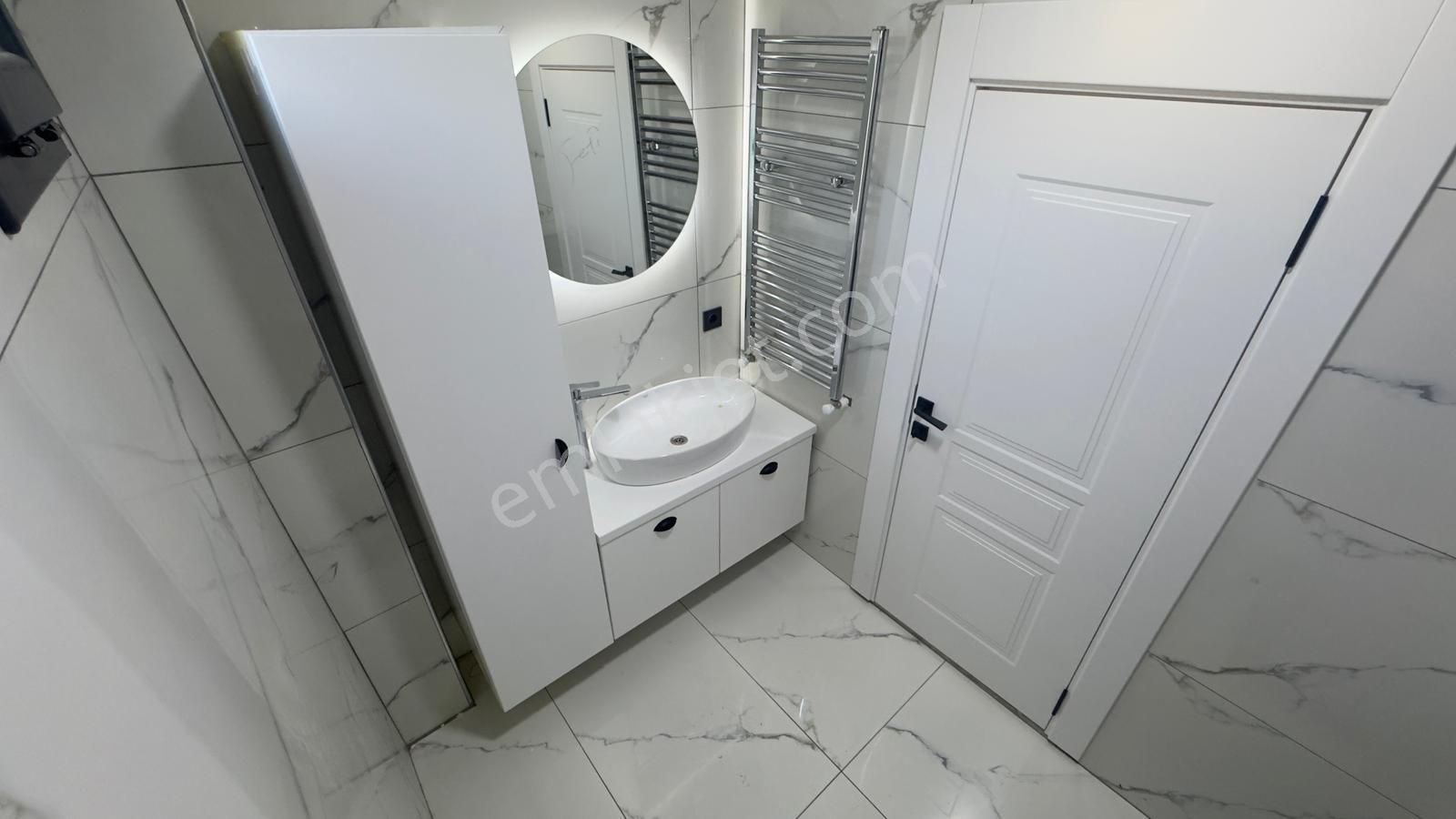 Güre Çamlıbel'de Denize 300 Metre Mesafe'de 4+1 Villa - Görsel 16