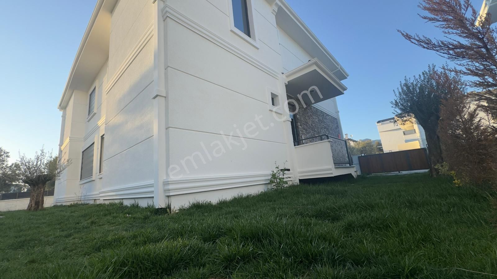 Güre Çamlıbel'de Denize 300 Metre Mesafe'de 4+1 Villa - Görsel 4