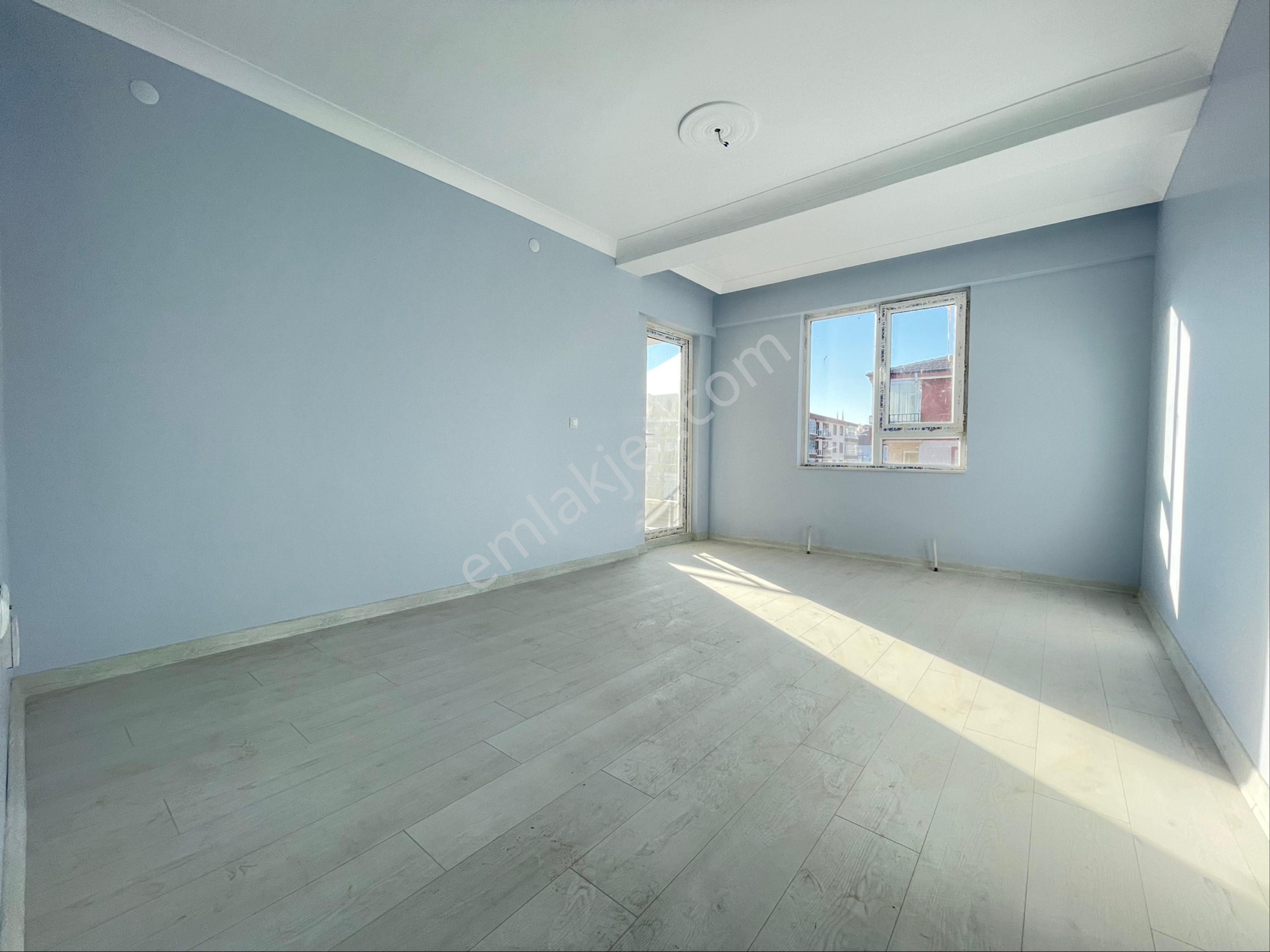 Mülk Emlak Ofisinden 2.katta Ara Kat 3+1 120 M2 Ön Cephe Geniş Ferah Sıfır Oturuma Hazır Daire.. - Görsel 12