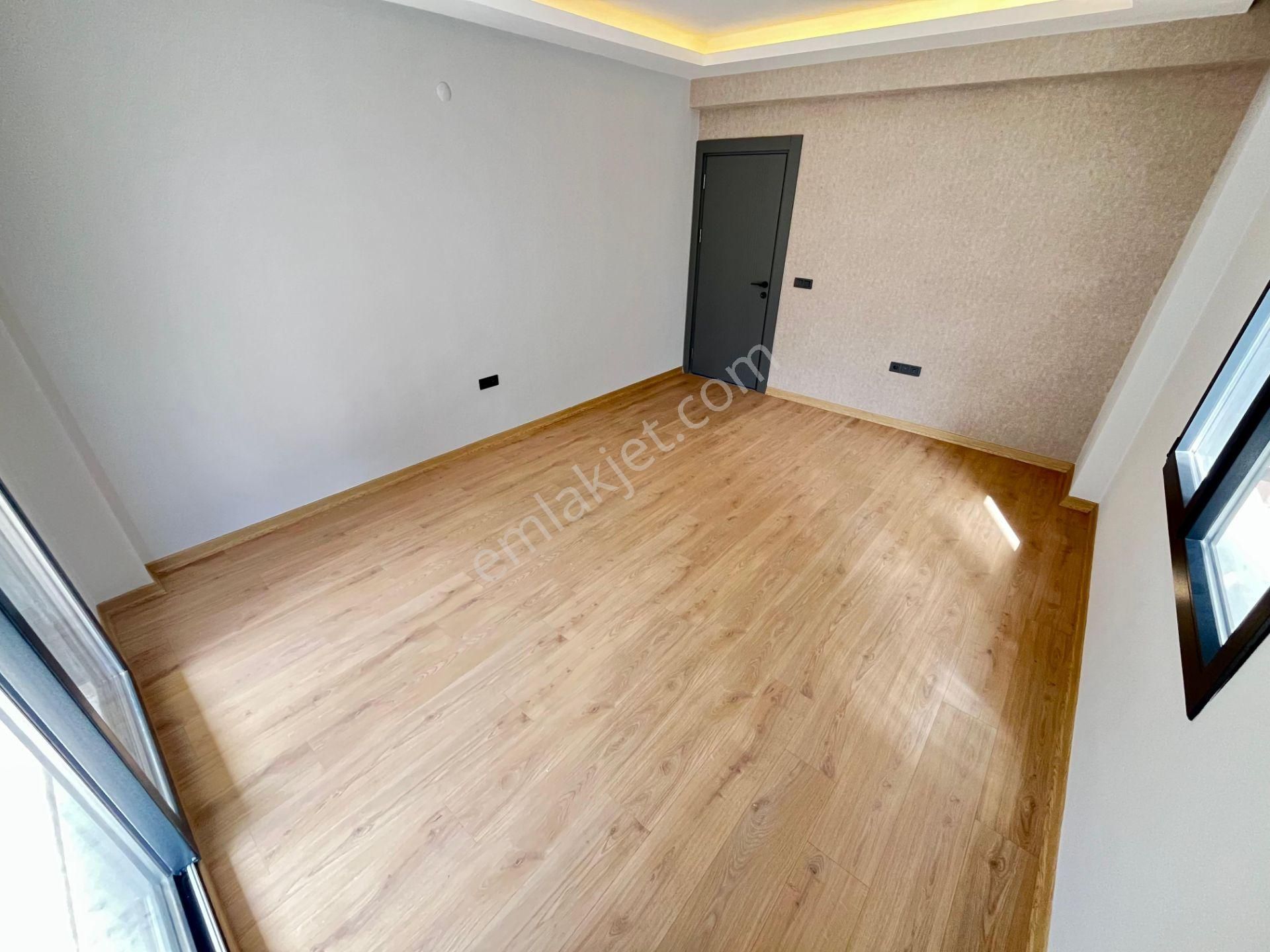 Akçay Sezgin Emlaktan Lüx & Ara Kat Ön Cephe Satılık 2+1 Daire - Görsel 6