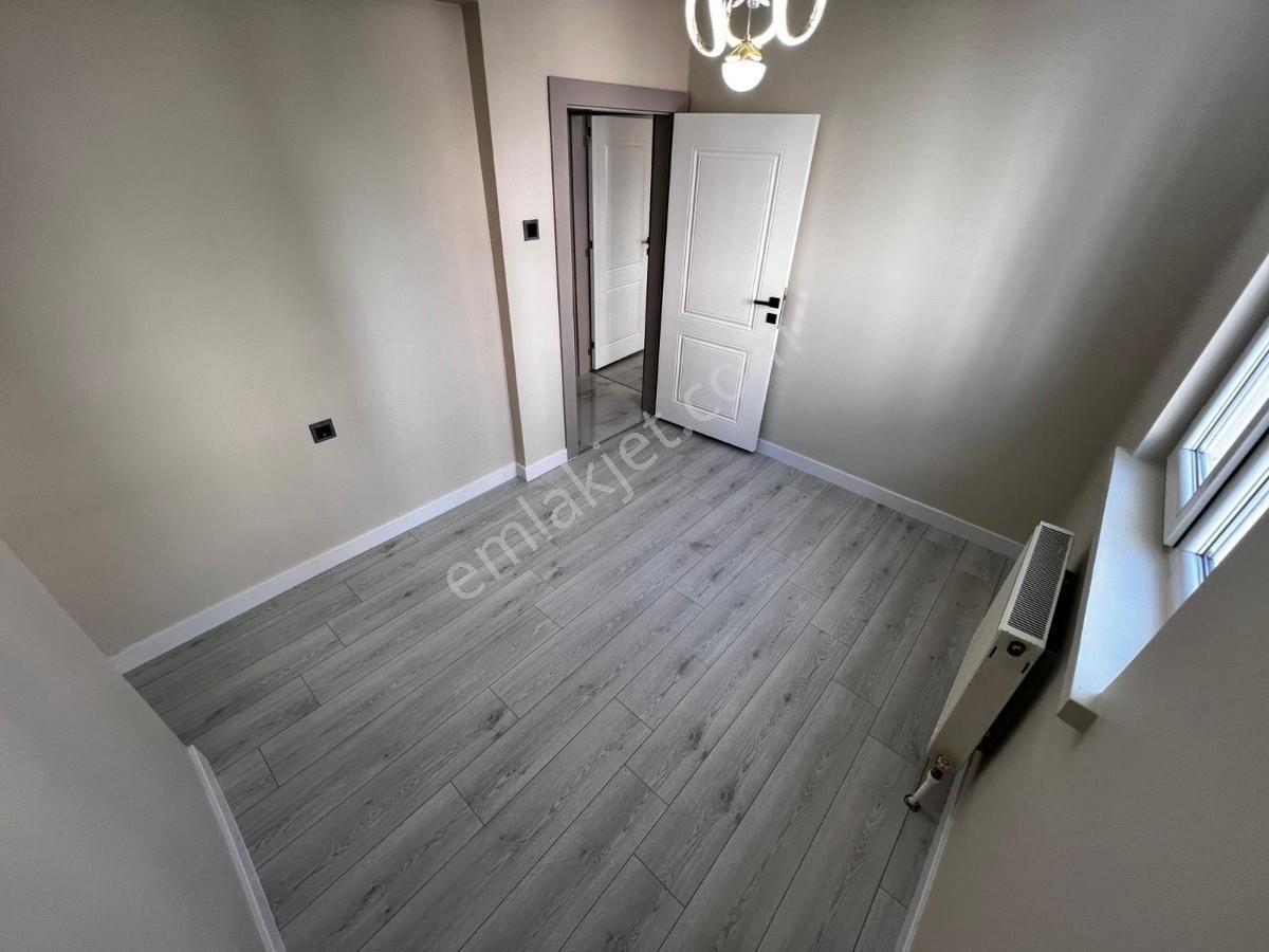 3 Banyolu M. Çakmak Mh 3+1 Ultra Lüks Yapılı Ön Cephe Daire - Görsel 18