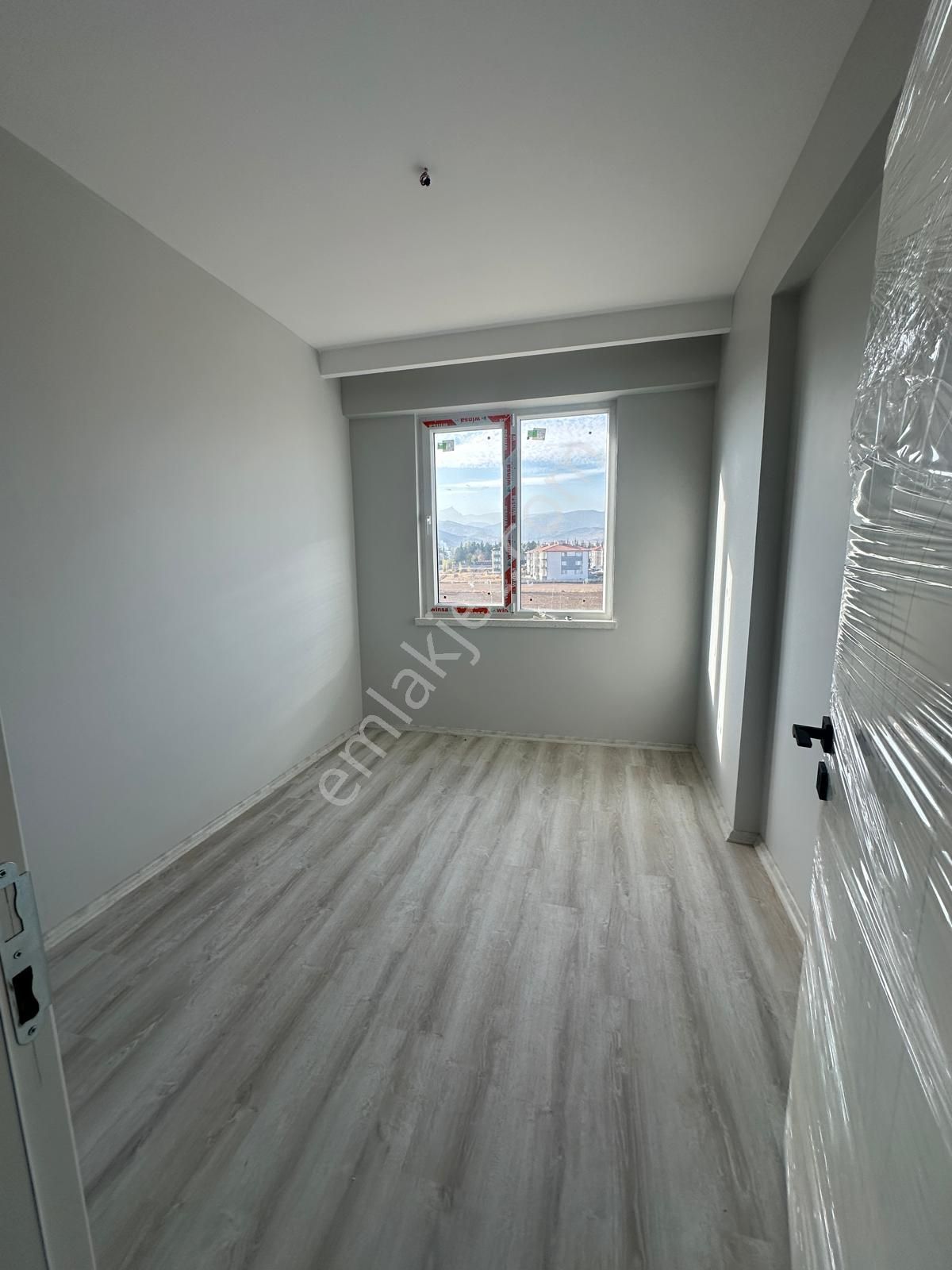 Afyon Üçok Emlaktan Mareşal De Satılık Sıfır 2+1 Lüx Daire - Görsel 18