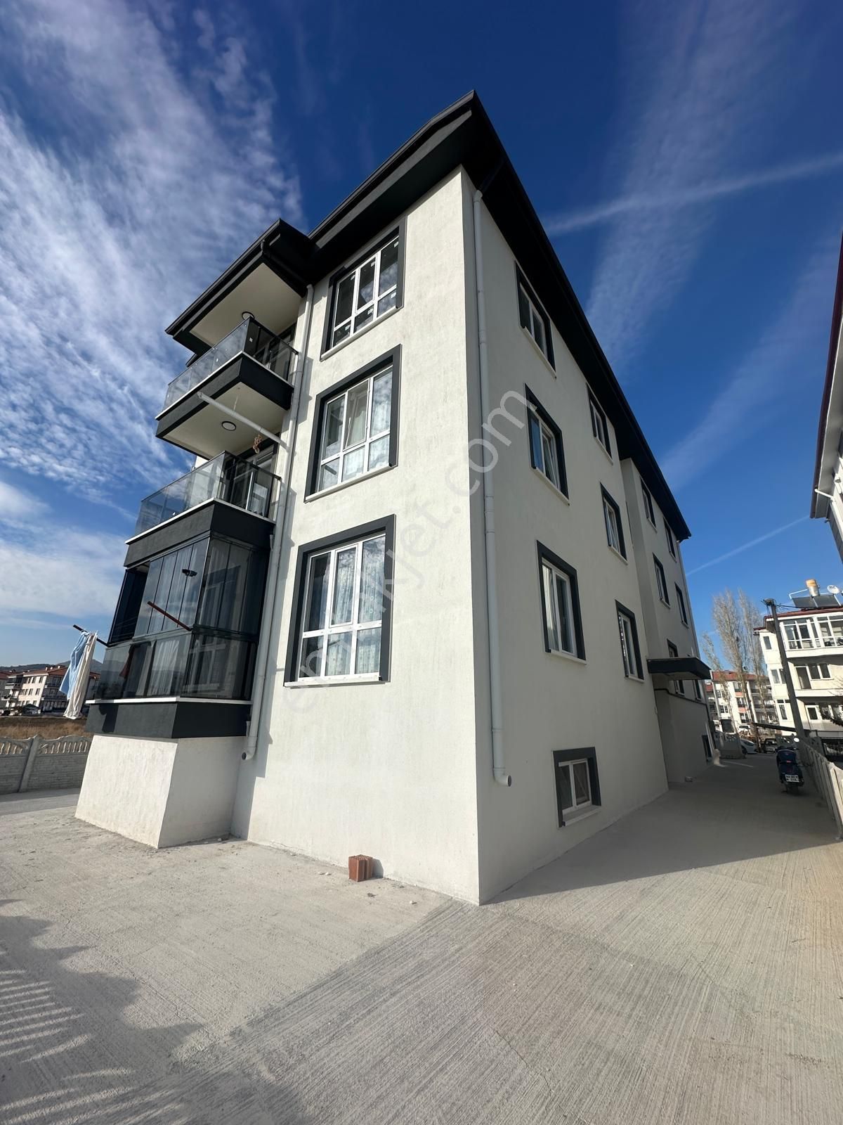 Afyon Üçok Emlaktan Mareşal De Satılık Sıfır 2+1 Lüx Daire - Görsel 3