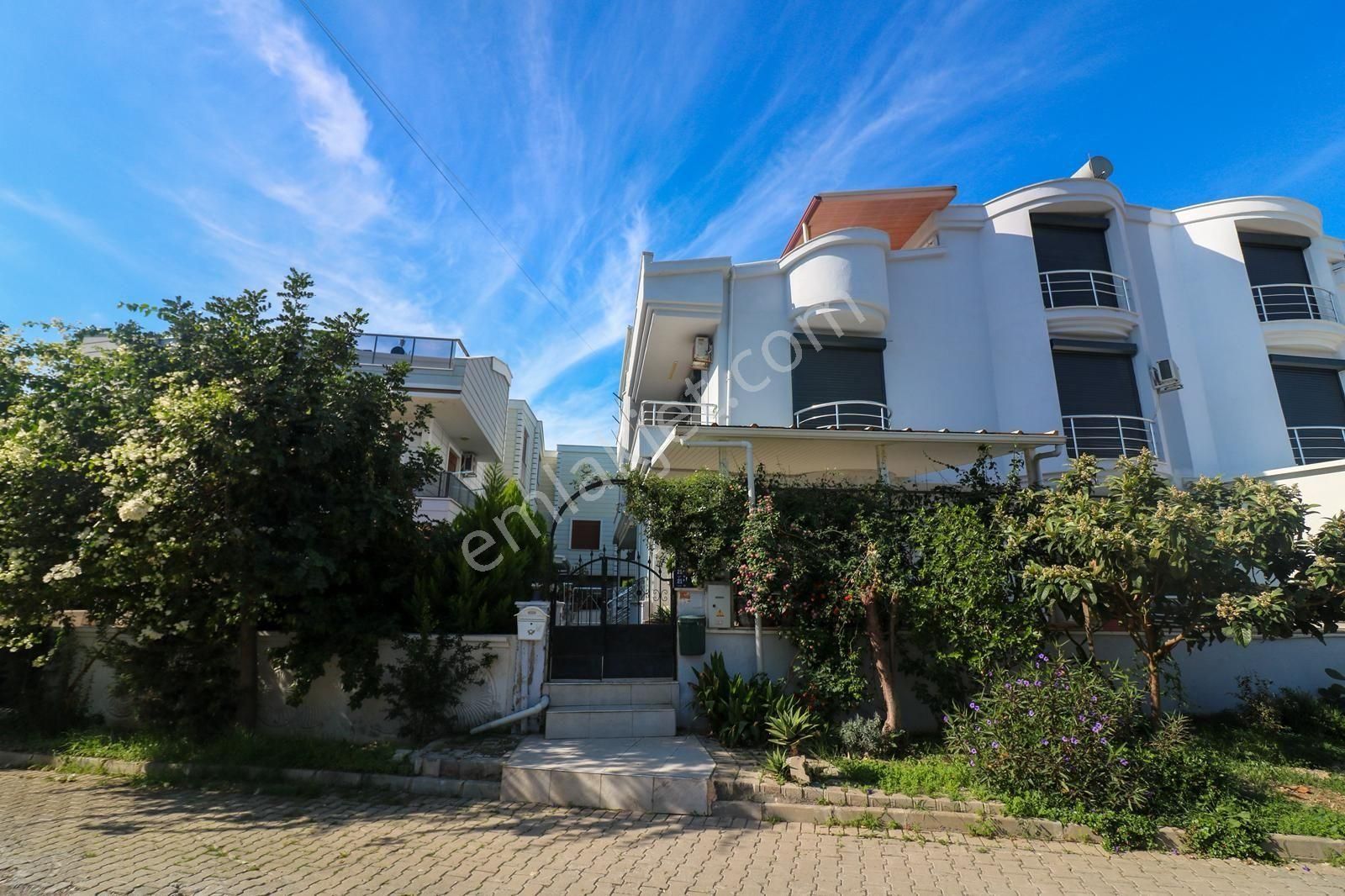 Efeler Mahallesi Villalar Bölgesinde Satılık 4+1 Triplex Villa - Görsel 35