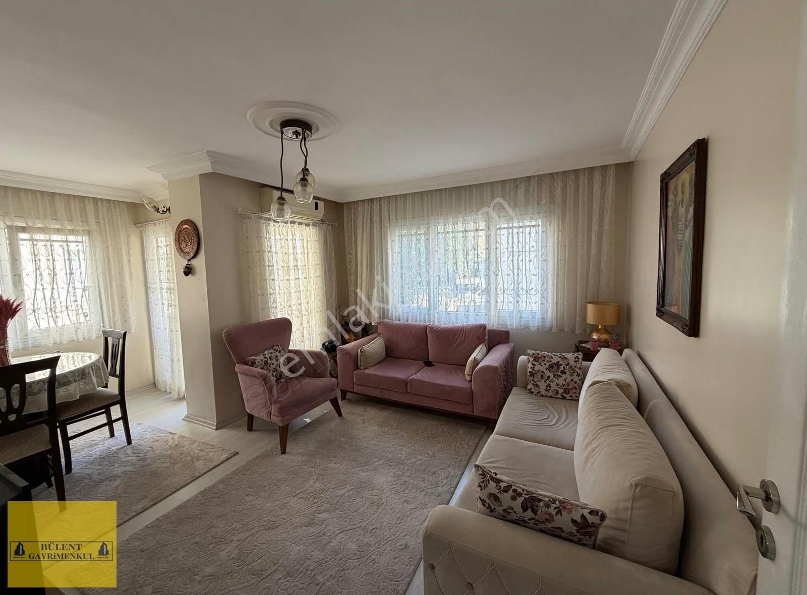 Osmaniye 3+1 Geniş Ferah Bakımlı Nezih Site İçerisinde Daire