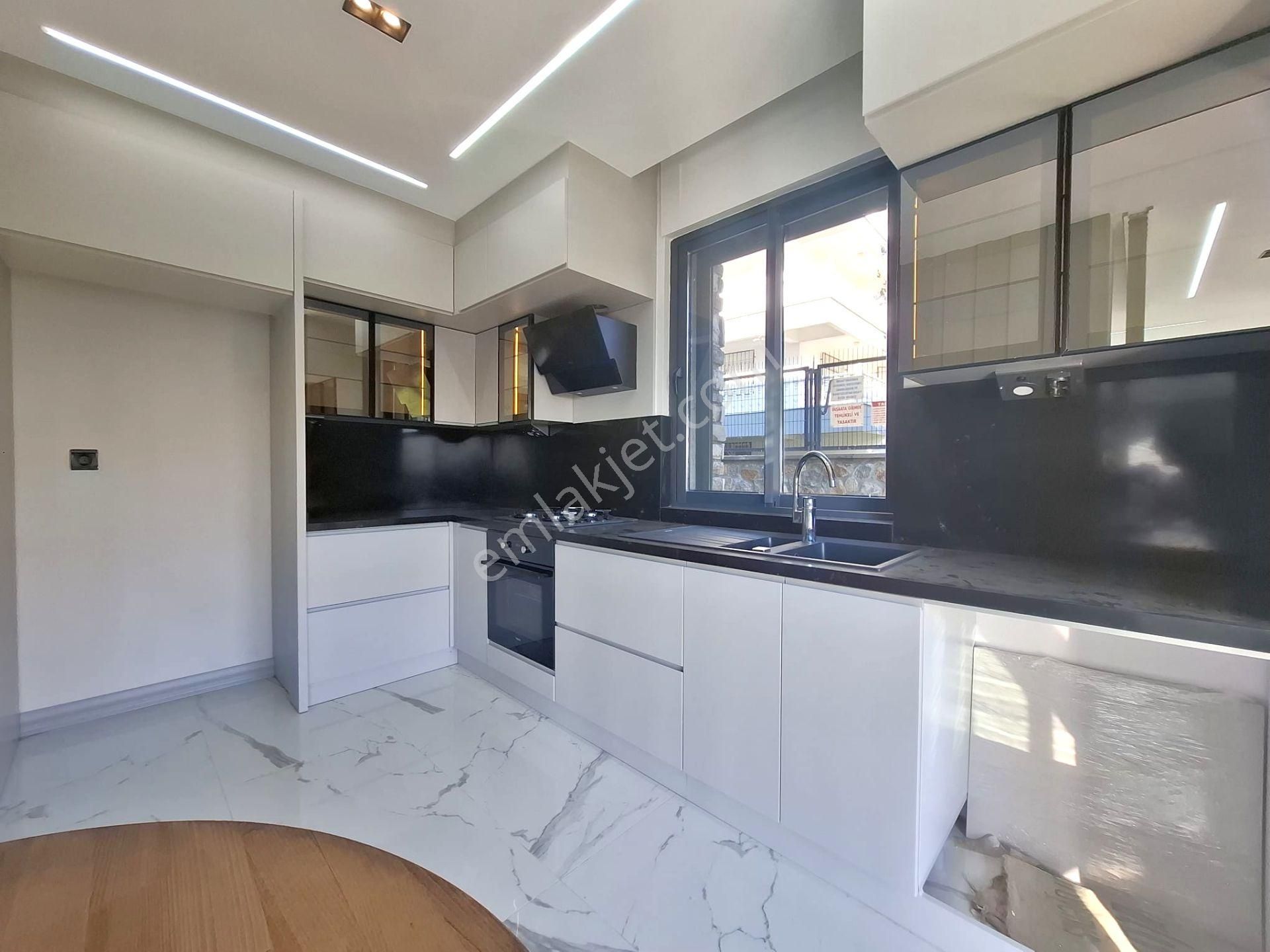Akman'dan Deniz Manzaralı Müstakil Triplex 4+1 Ultralüx Villa - Görsel 2