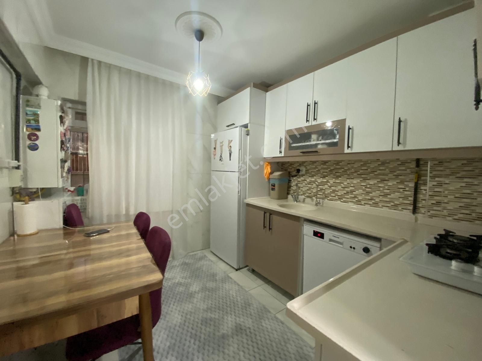 Koza Emlak'tan Plevne Mahalesinde Cadde Üzerinde Full + Full Yapılı Bağımsız 3+1 Satılık Dairee - Görsel 3