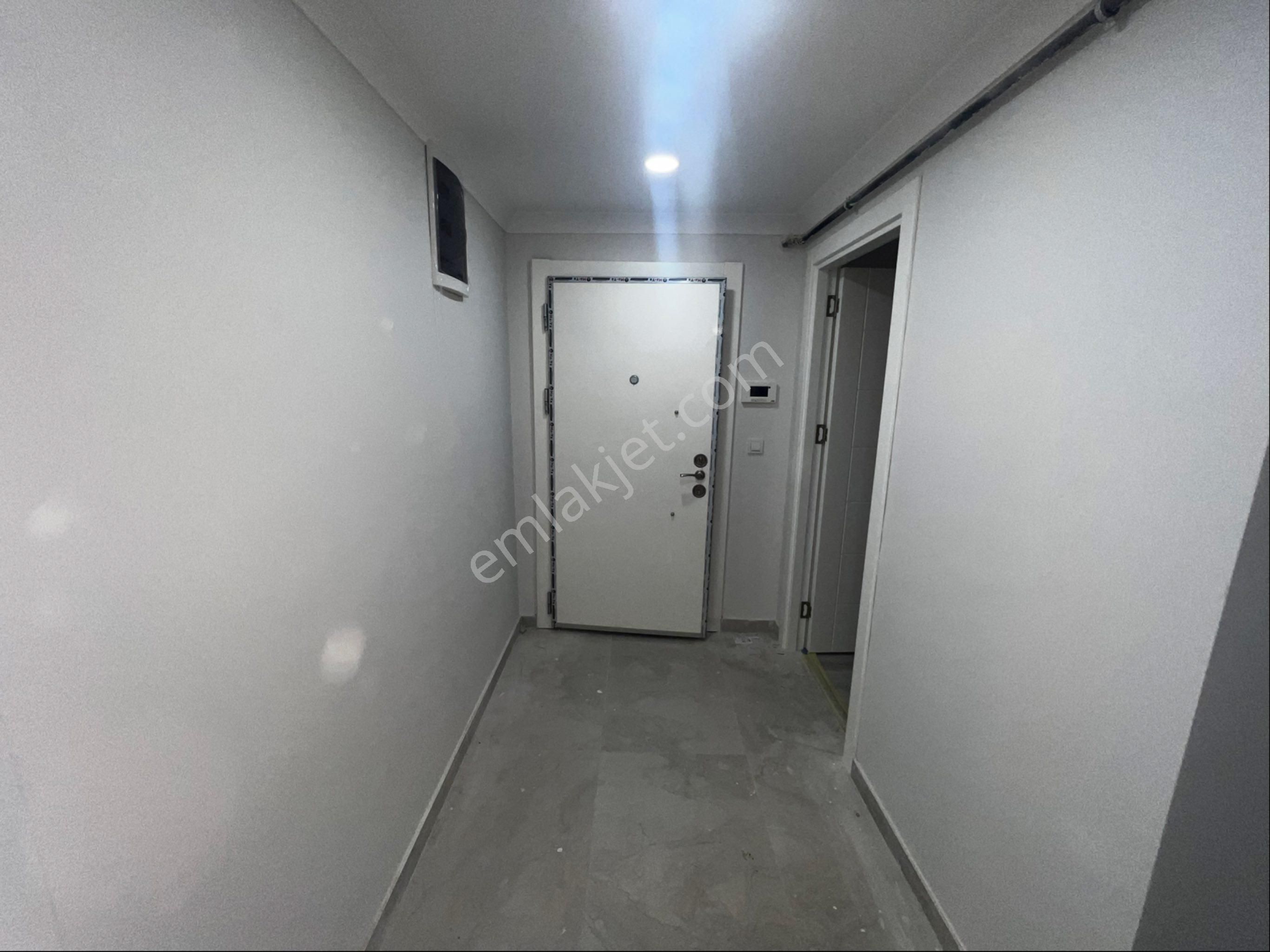 Naz Emlaktan Barbaros Mahallesinde Yeni Binada Otoparklı 3+1 Satılık Daire - Görsel 9