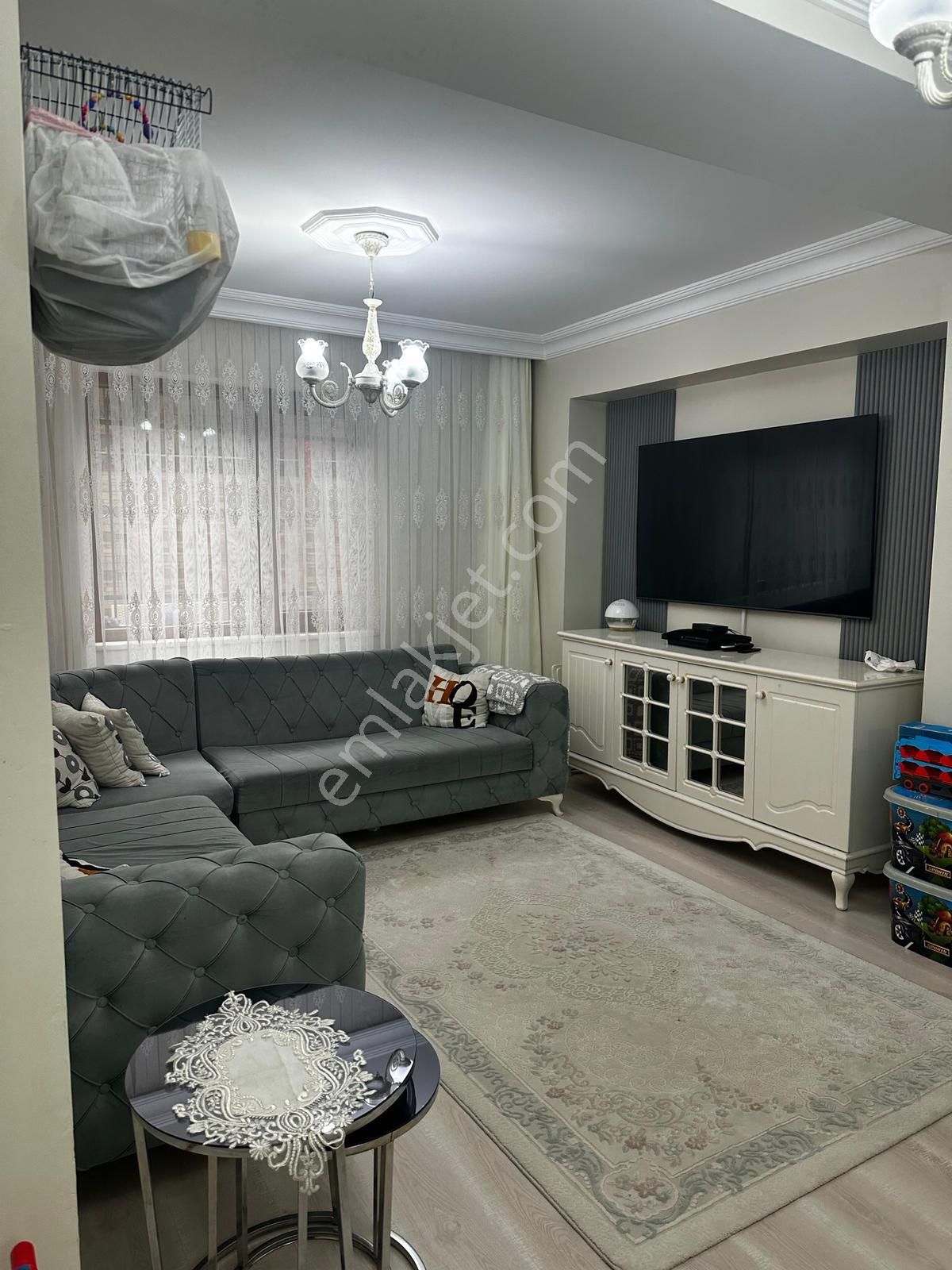 Ferah Mahallesinde 2+1, Geniş Bahçeli, Temiz Ve Ferah Daire - Görsel 3