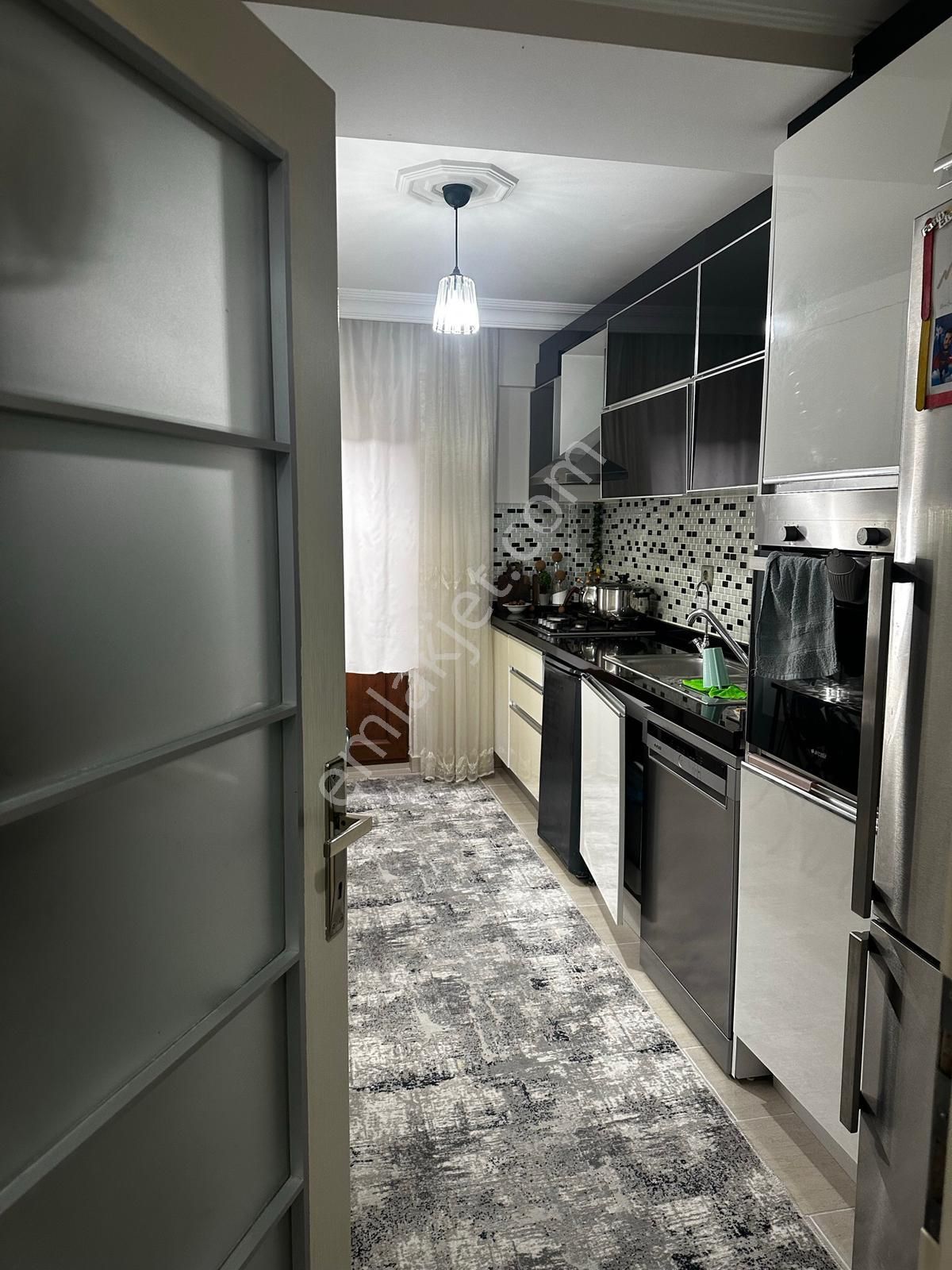 Ferah Mahallesinde 2+1, Geniş Bahçeli, Temiz Ve Ferah Daire - Görsel 8