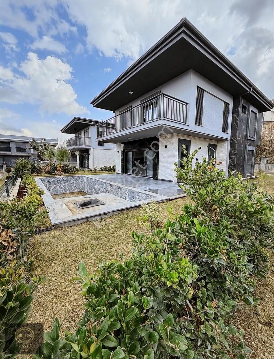 Güzelçamlı Da Özel Havuzlu 4+1 - Görsel 17