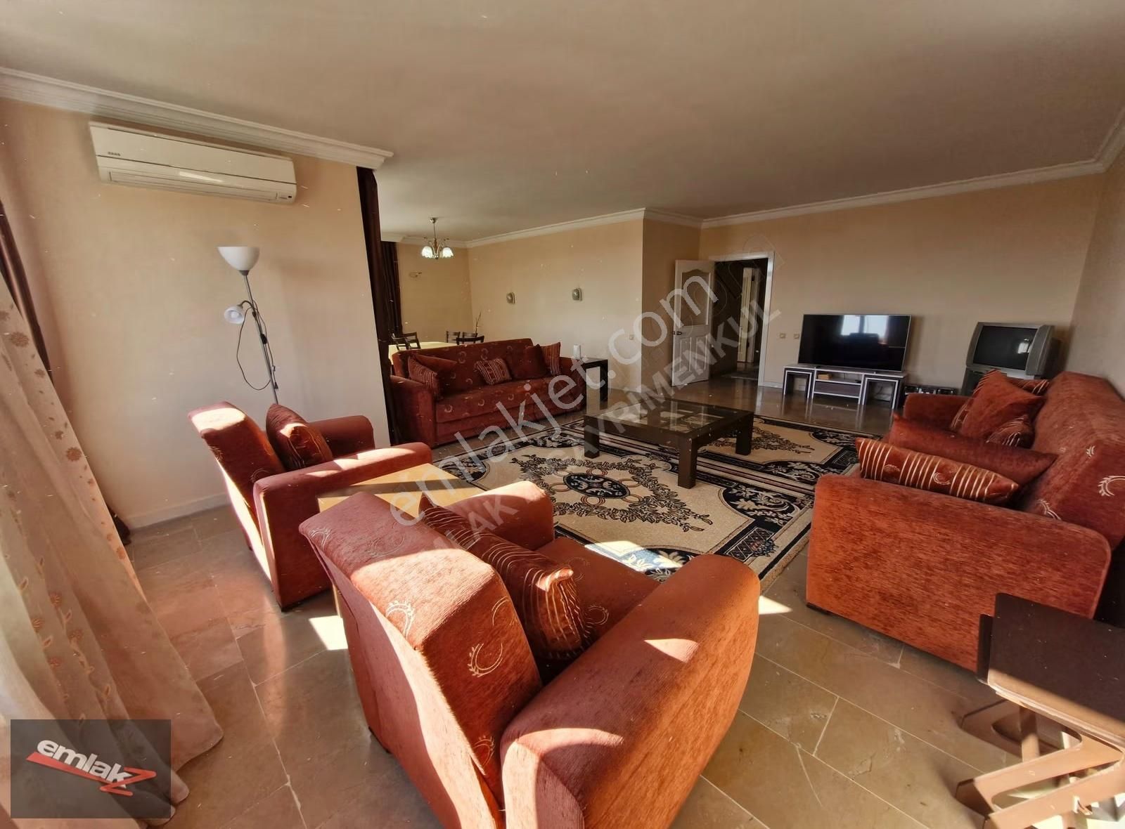 Emlak Z'den Adnan Menderes Blv. Üzeri Muhteşem Deniz Manzaralı