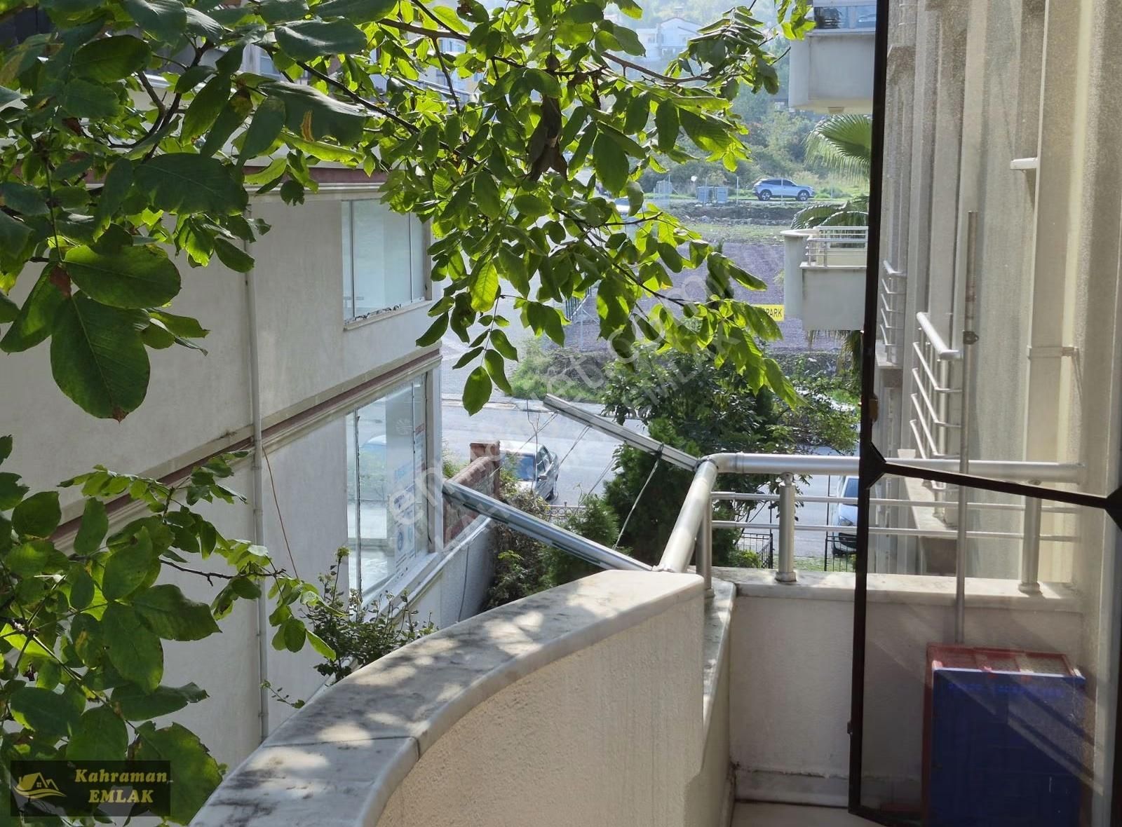 Çınarcık Noter Yanı Yeni Binada 3+1