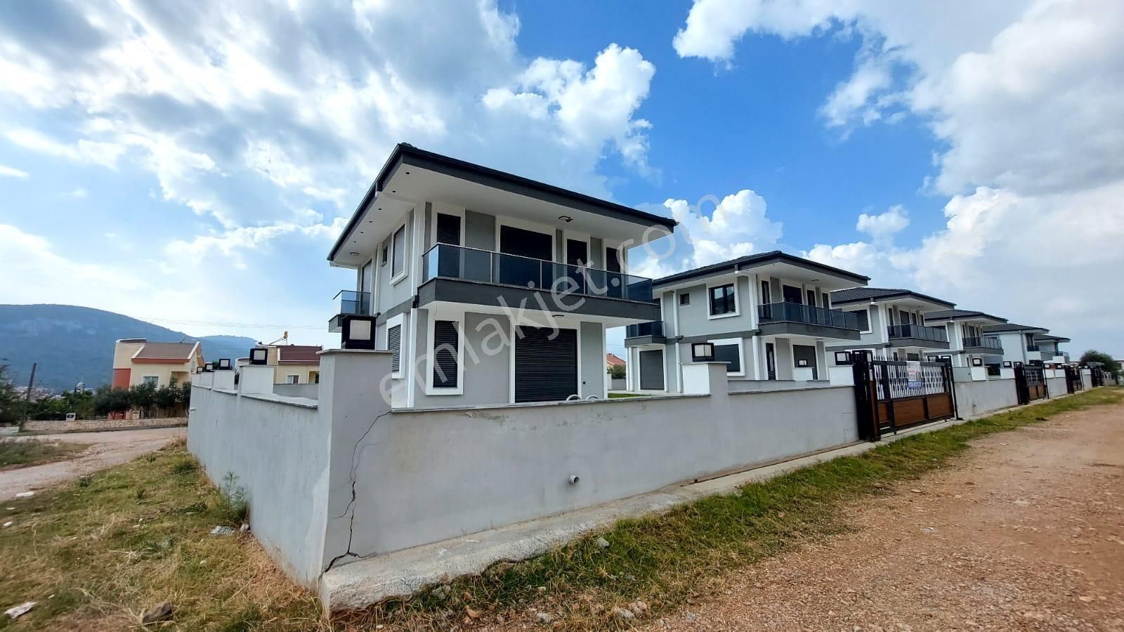 Didim Akbük Mahallesi Havuzlu 4+1 Tam Müstakil Villa - Görsel 3