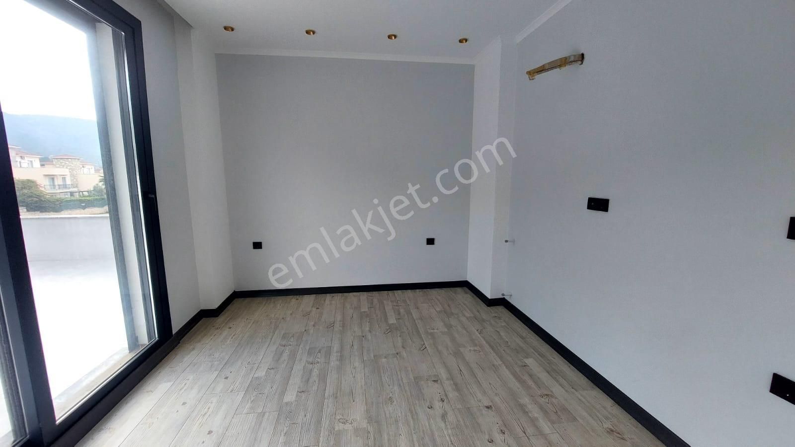 Didim Akbük Mahallesi Havuzlu 4+1 Tam Müstakil Villa - Görsel 12