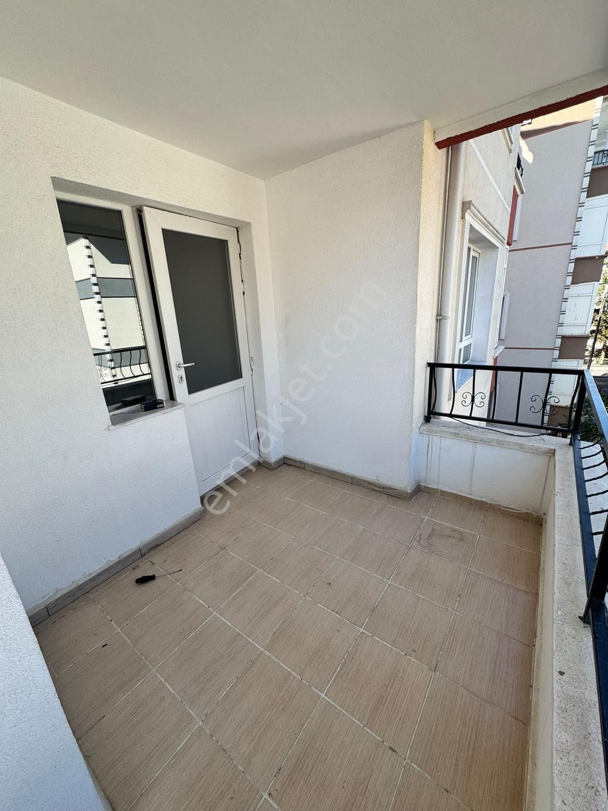 Bayram Gayrimenkulden Selçuklu Mah 3+1 Salon Bağımsız Ara Katta 14 Yıllık Satılık Kupon Daire - Görsel 30