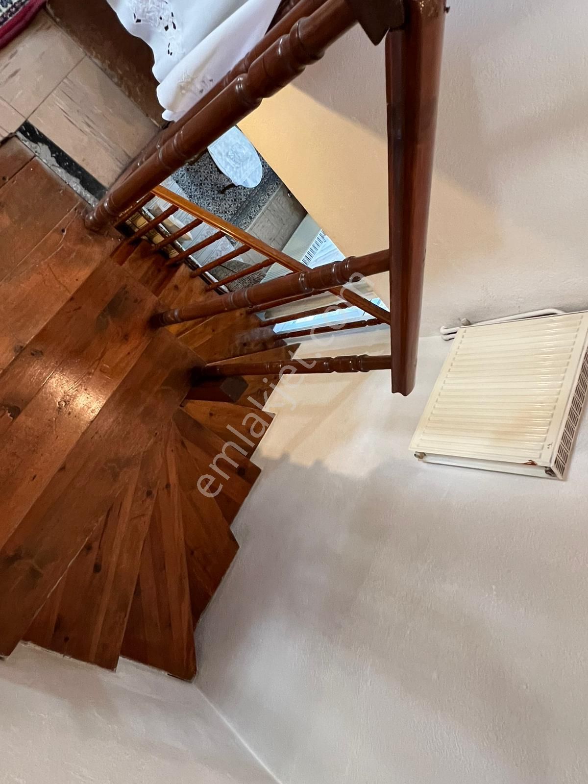 Kartal'dan Uğur Mumcu Mahallesinde Özgür Sitesinde Köşe Konumlu Tripleks - Görsel 11