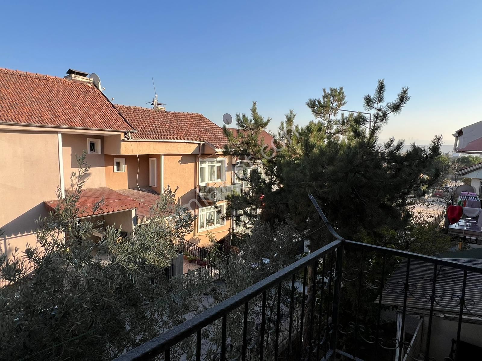 Kartal'dan Uğur Mumcu Mahallesinde Özgür Sitesinde Köşe Konumlu Tripleks - Görsel 22