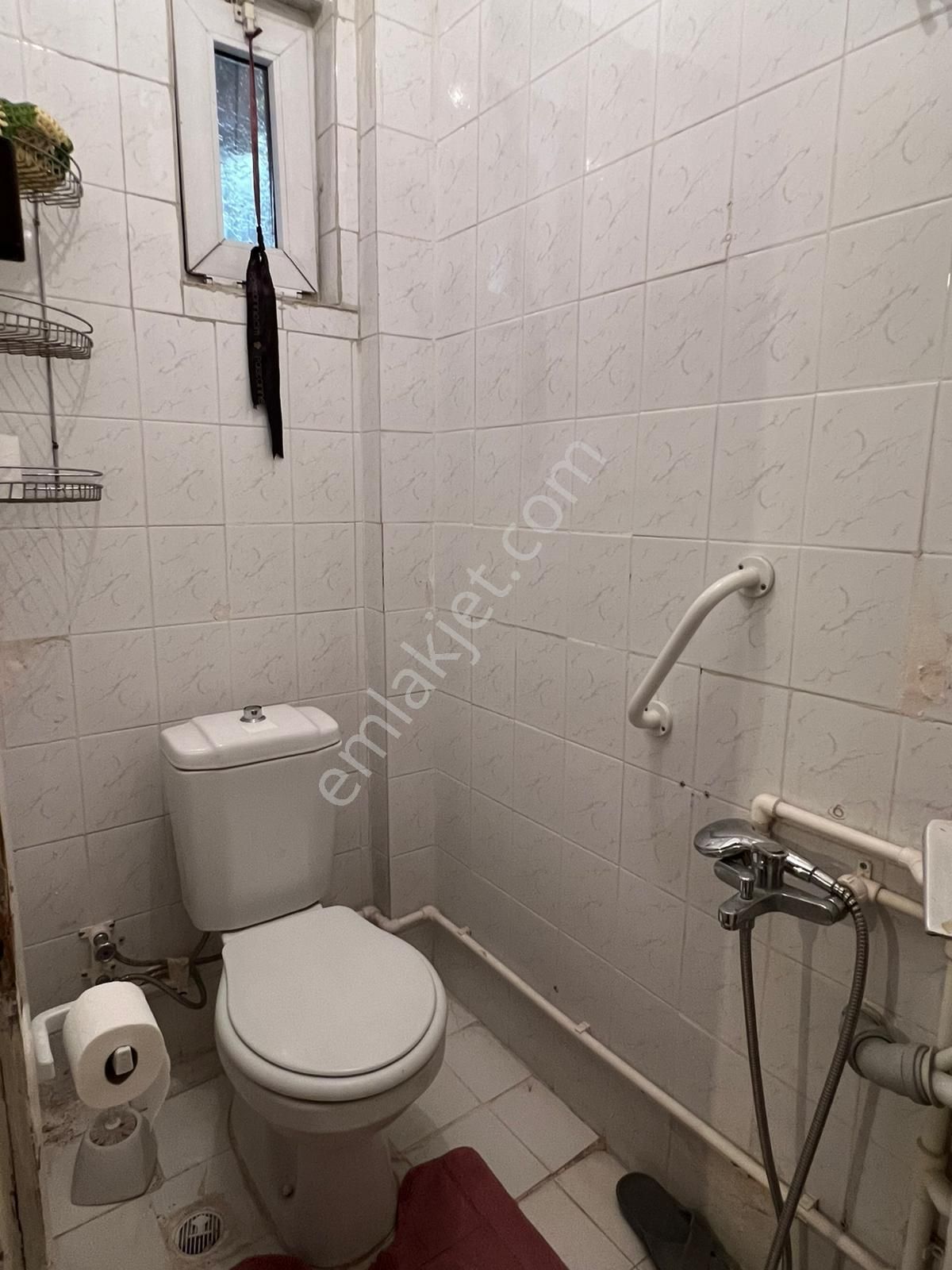 Kartal'dan Uğur Mumcu Mahallesinde Özgür Sitesinde Köşe Konumlu Tripleks - Görsel 23