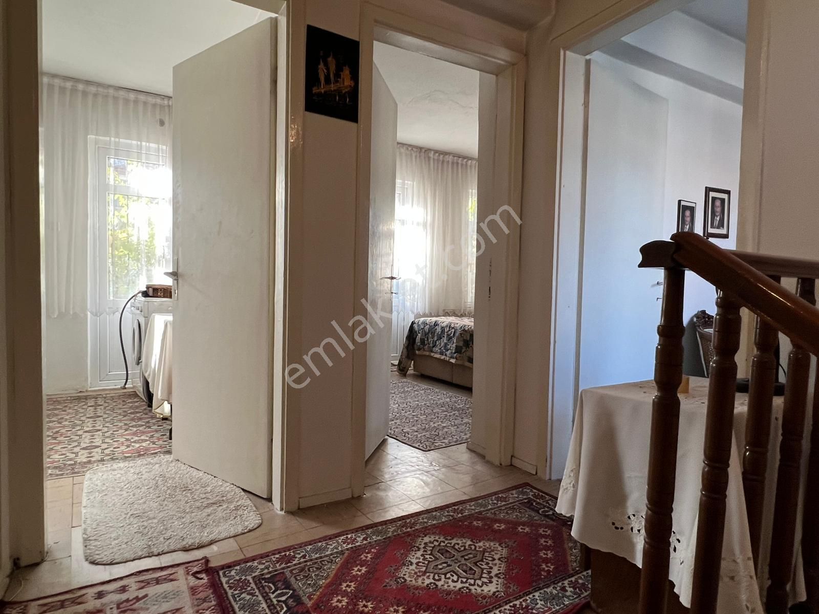 Kartal'dan Uğur Mumcu Mahallesinde Özgür Sitesinde Köşe Konumlu Tripleks - Görsel 10