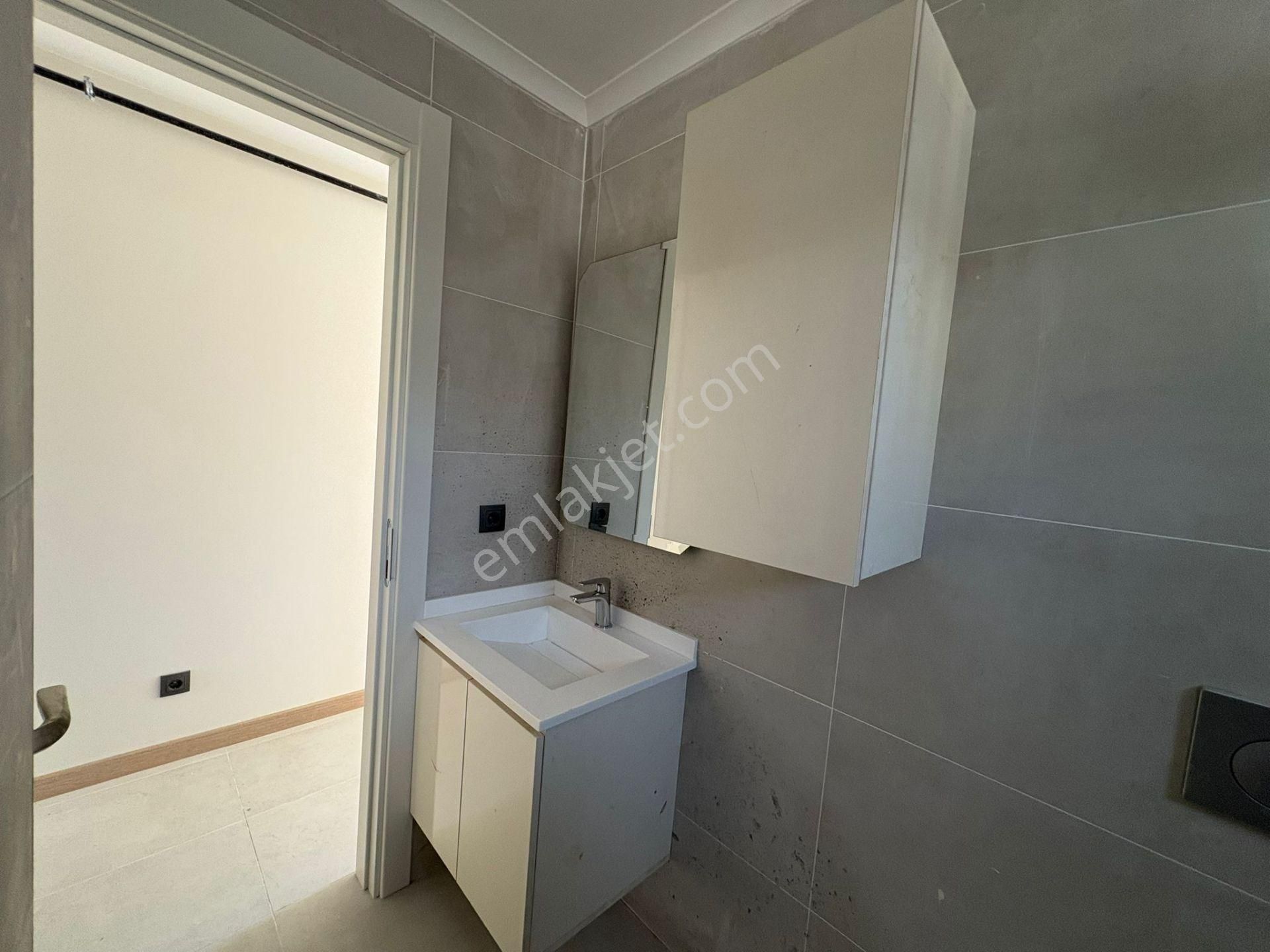 Suadiye'de Marmaraya Yakın Açık Kapalı Otoparklı 2+1 55 M² Net - Görsel 19