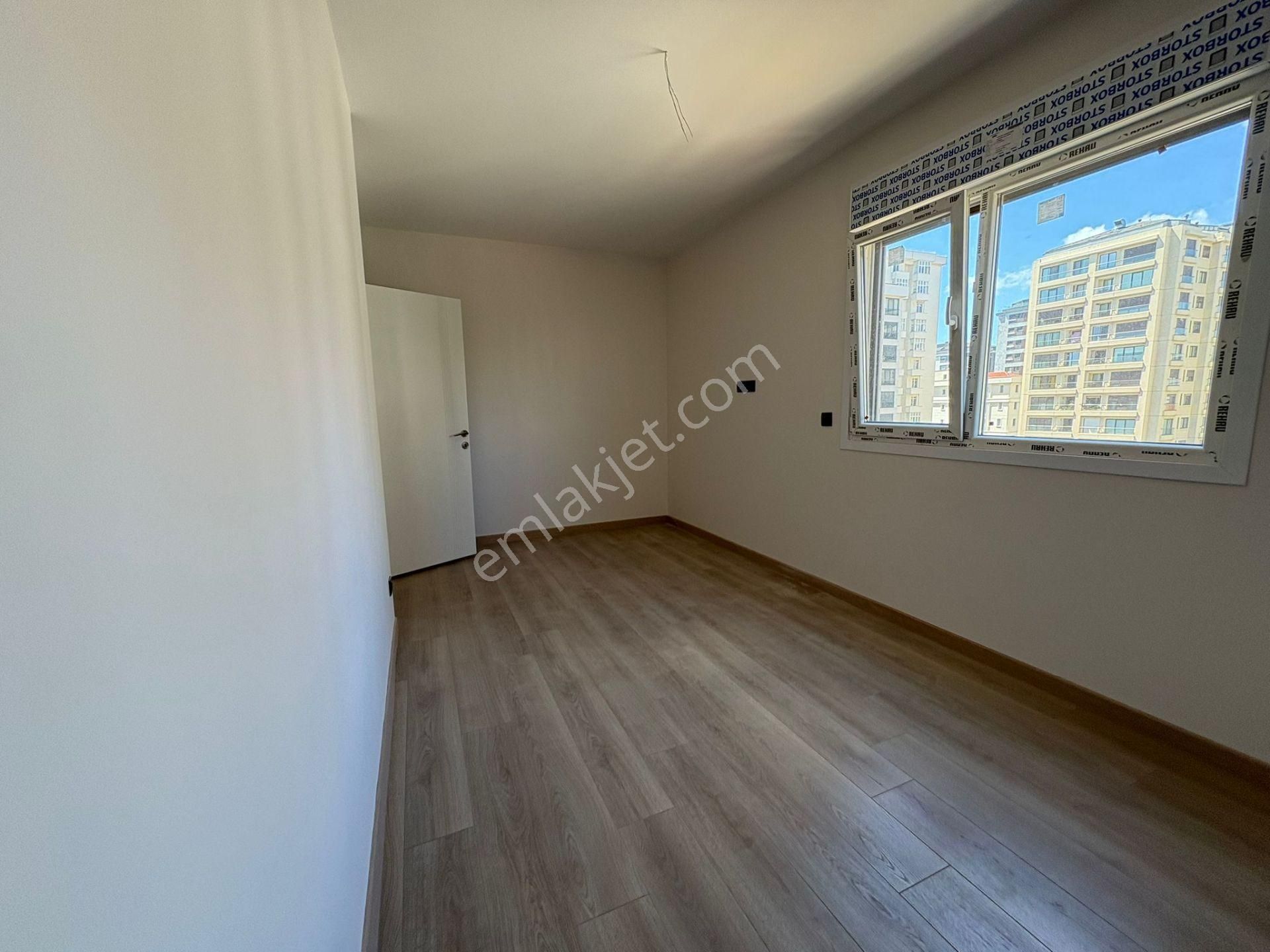 Suadiye'de Marmaraya Yakın Açık Kapalı Otoparklı 2+1 55 M² Net - Görsel 11