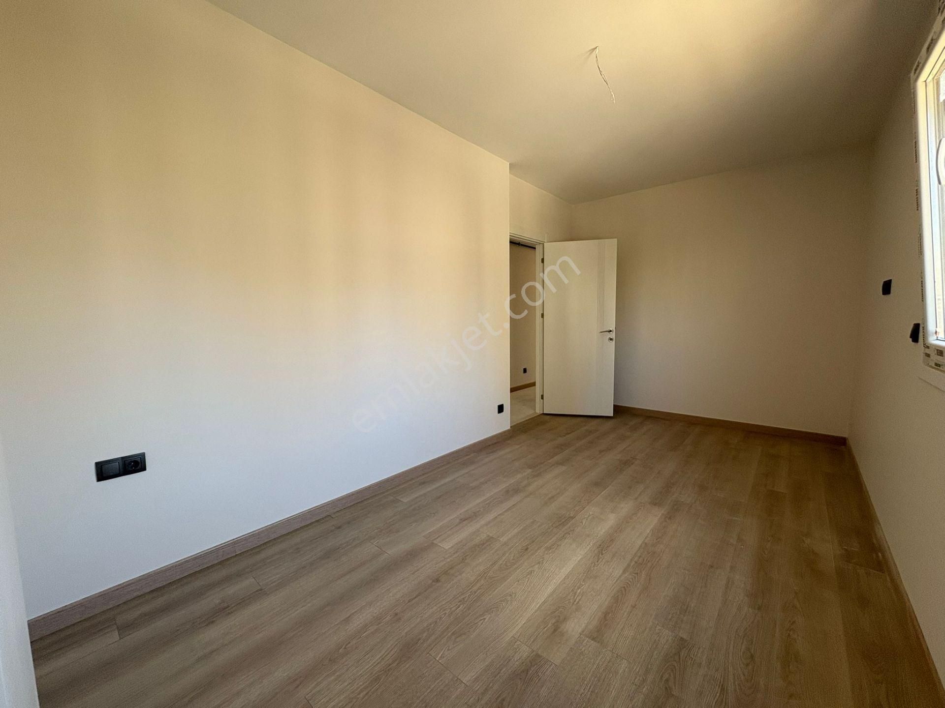 Suadiye'de Marmaraya Yakın Açık Kapalı Otoparklı 2+1 55 M² Net - Görsel 9