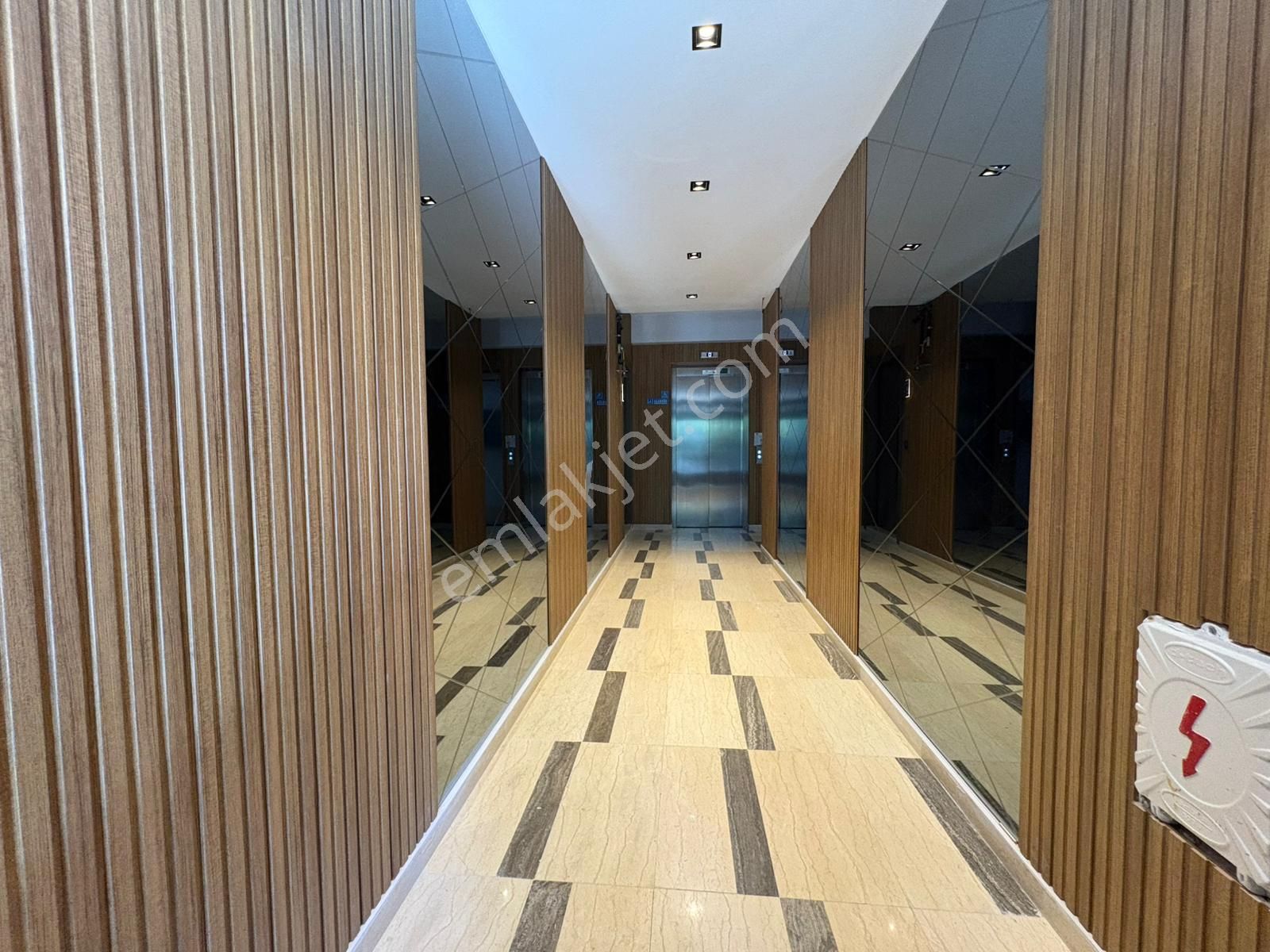 Suadiye'de Marmaraya Yakın Açık Kapalı Otoparklı 2+1 55 M² Net - Görsel 27