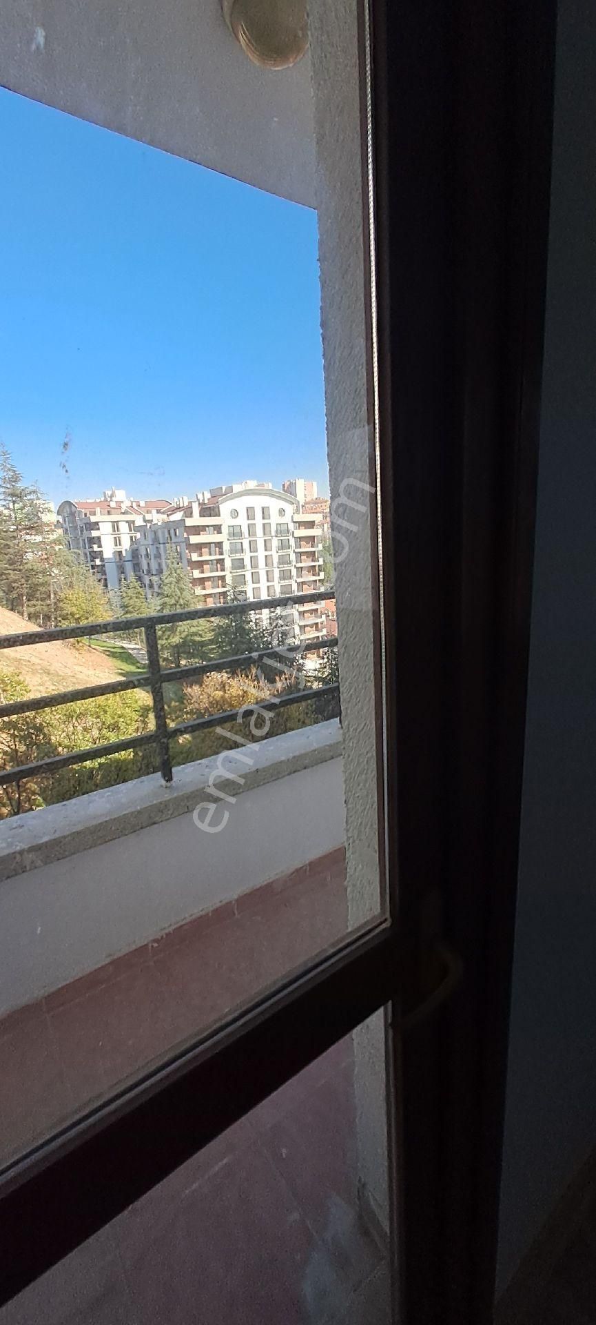 Can Elif Sitesinde Muhsin Emlaktan Kiralık Süper Daire - Görsel 11
