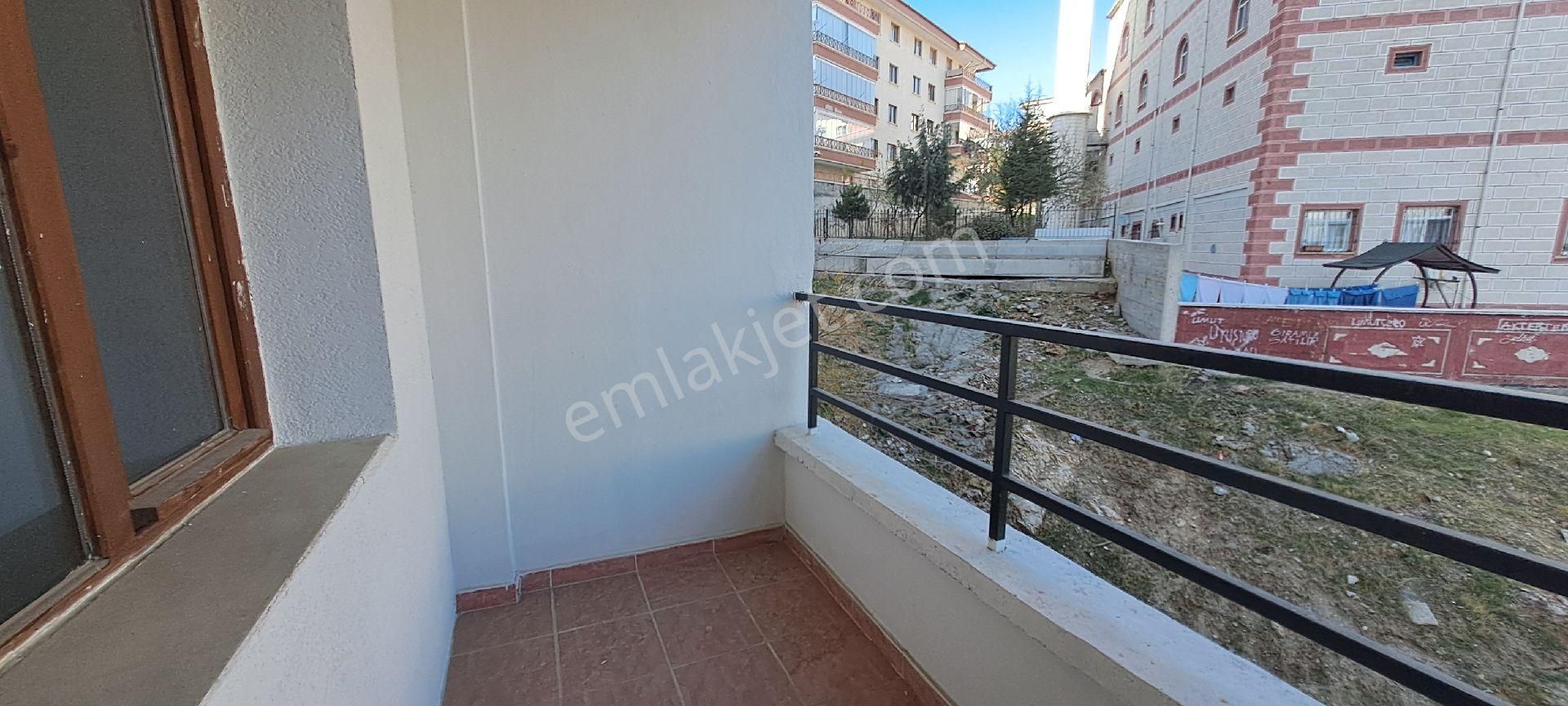 Can Elif Sitesinde Muhsin Emlaktan Kiralık Süper Daire - Görsel 17