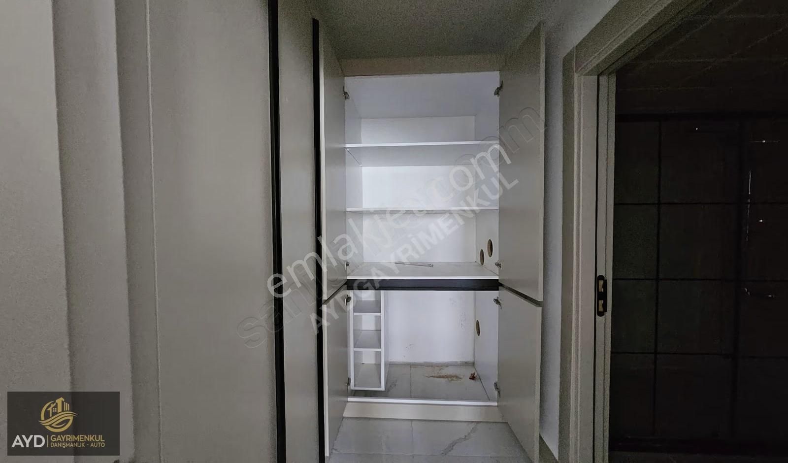 Ayd'den 29 Ekim Mahallesinde 3+1 (140m2) Köşe Başı Daire - Görsel 4