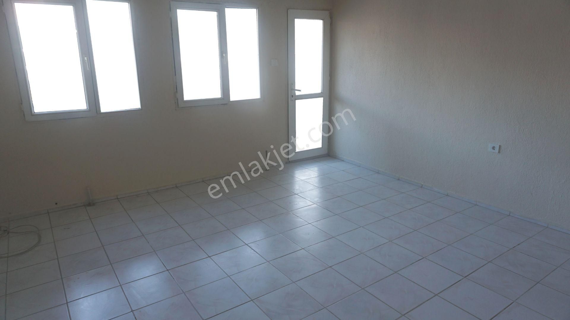 Küçükçiğli De Kiralık Fiyat Düştü 3+1 Balkonlu Çiğli Serkan Dan - Görsel 8