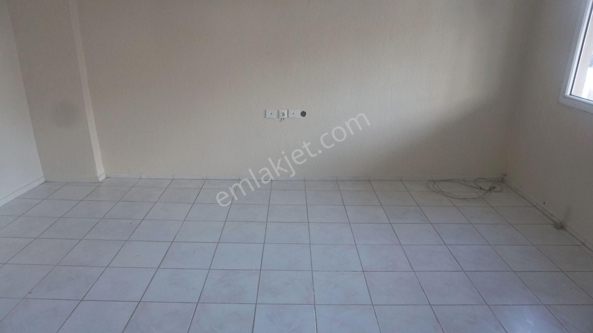 Küçükçiğli De Kiralık Fiyat Düştü 3+1 Balkonlu Çiğli Serkan Dan - Görsel 24