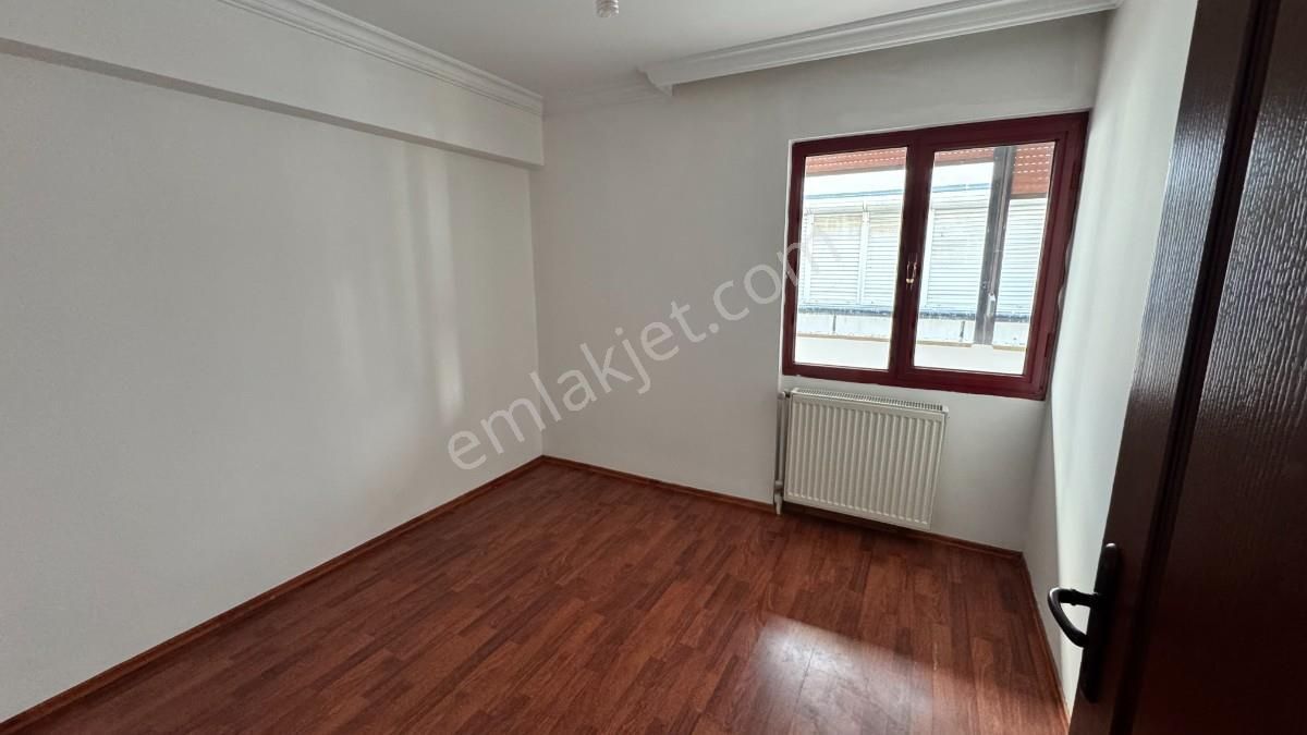 Alsancak Mimarsinan Mhde Üç Cepheli Asansörlü Satılık 3+1 Daire - Görsel 17