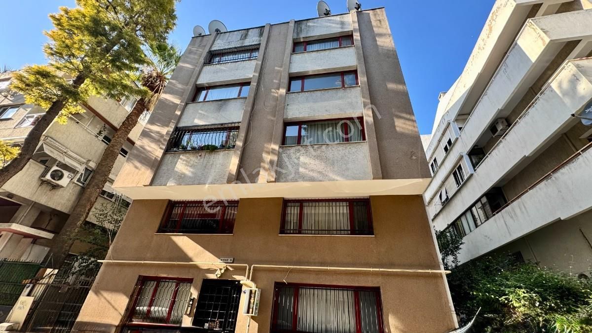 Alsancak Mimarsinan Mhde Üç Cepheli Asansörlü Satılık 3+1 Daire