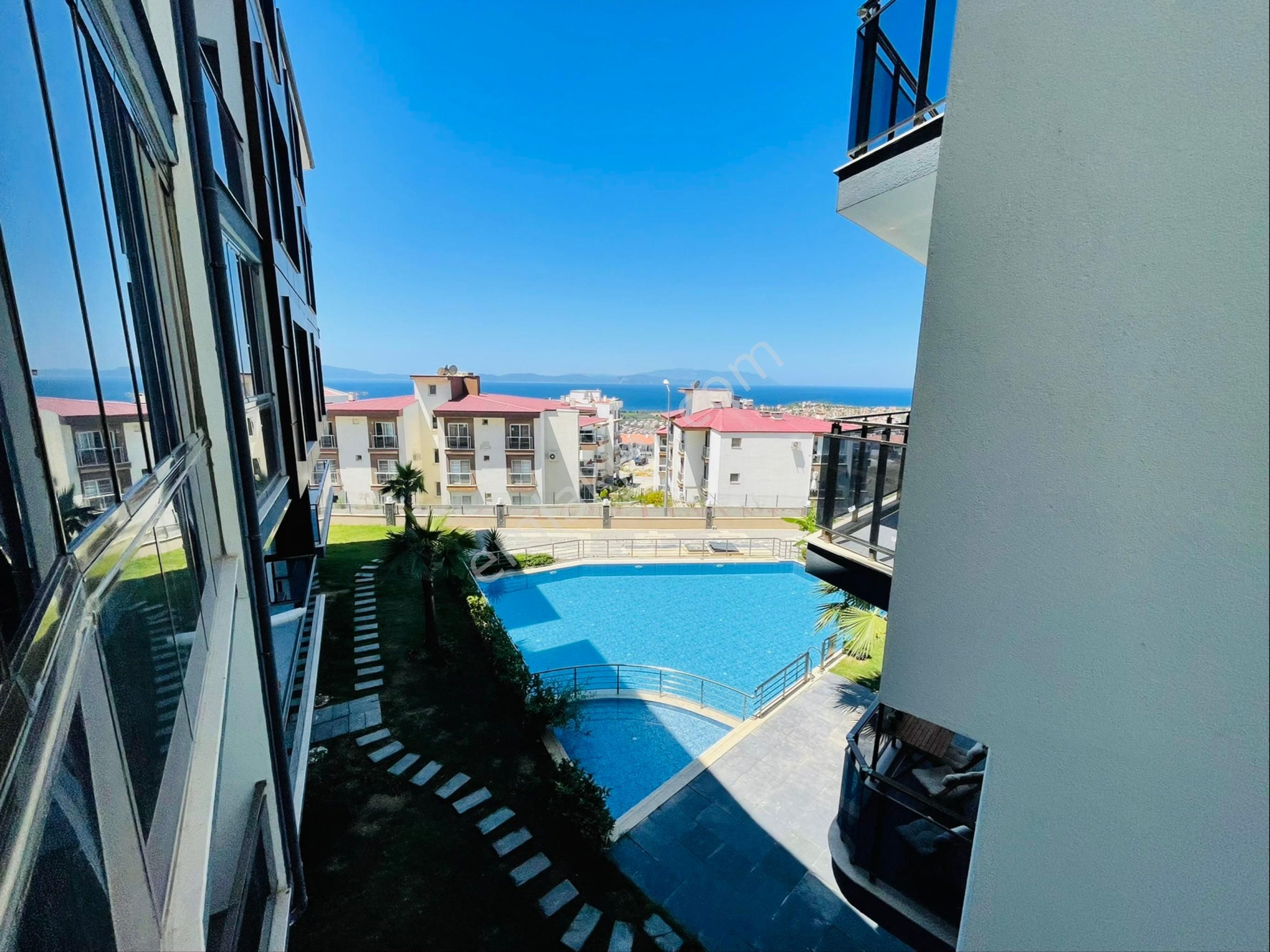 Havuzlu Sitede 3+1 Deniz Ve Havuz Manzaralı Daire - Görsel 10