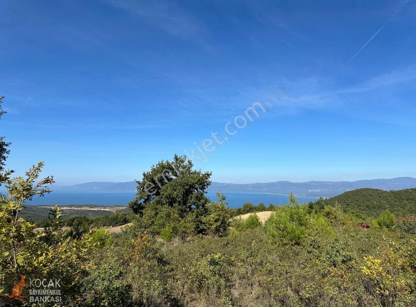 Derbent Mahallesinde 2.350m2 Satılık Göl Manzaralı Arazi - Görsel 13