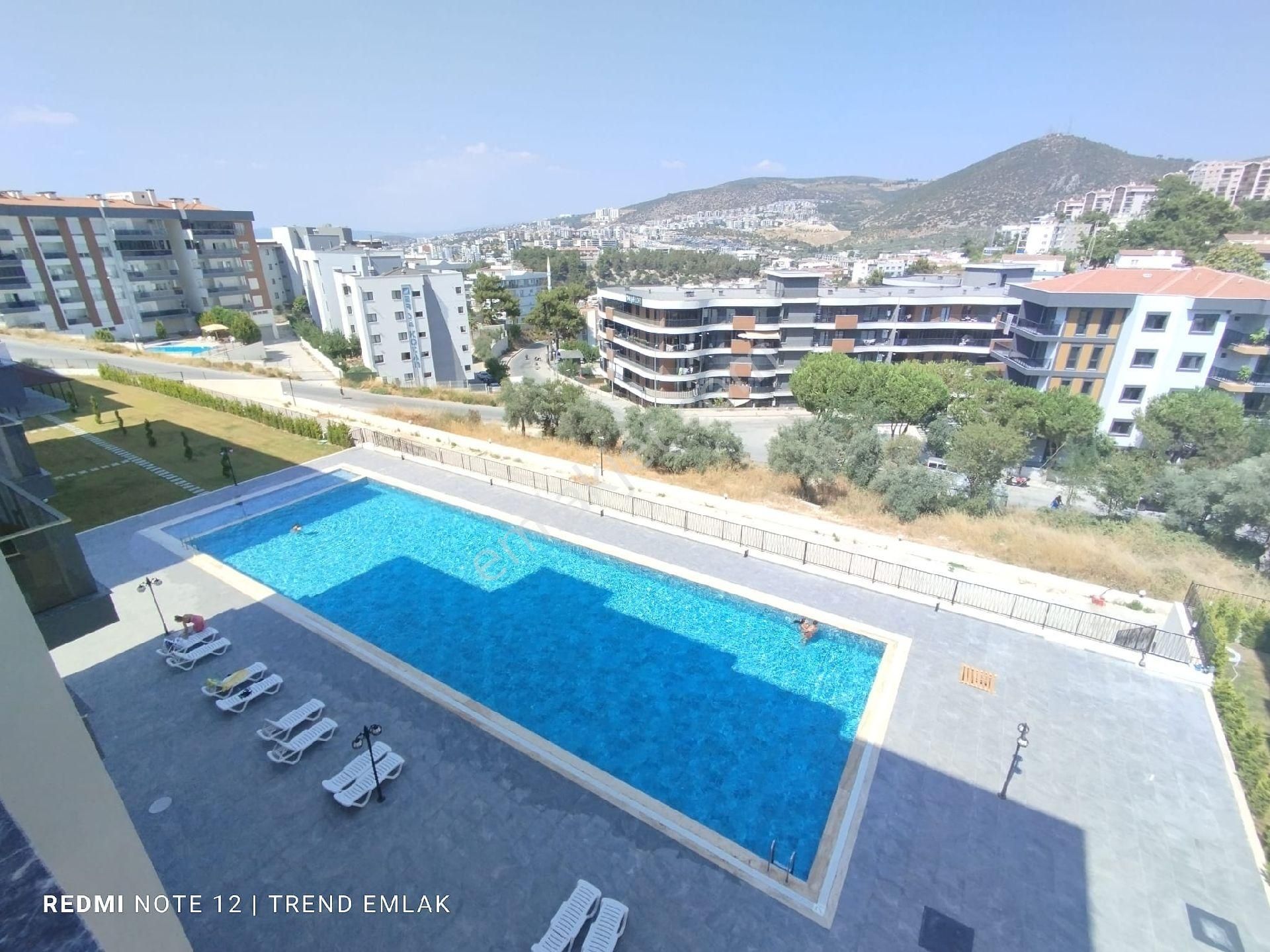 Kuşadası Merkeze Yakın Havuzlu Kapalı Otaparkli Arakat 2+1 Ebeveyn Banyolu - Görsel 14